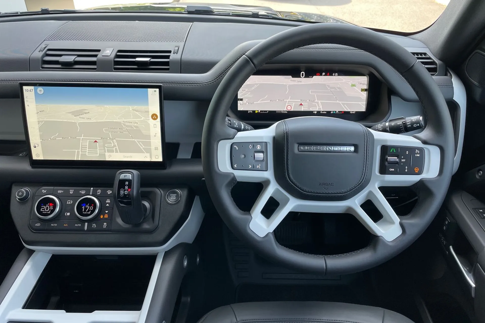 LAND ROVER Defender 110 thumbnail image number 23