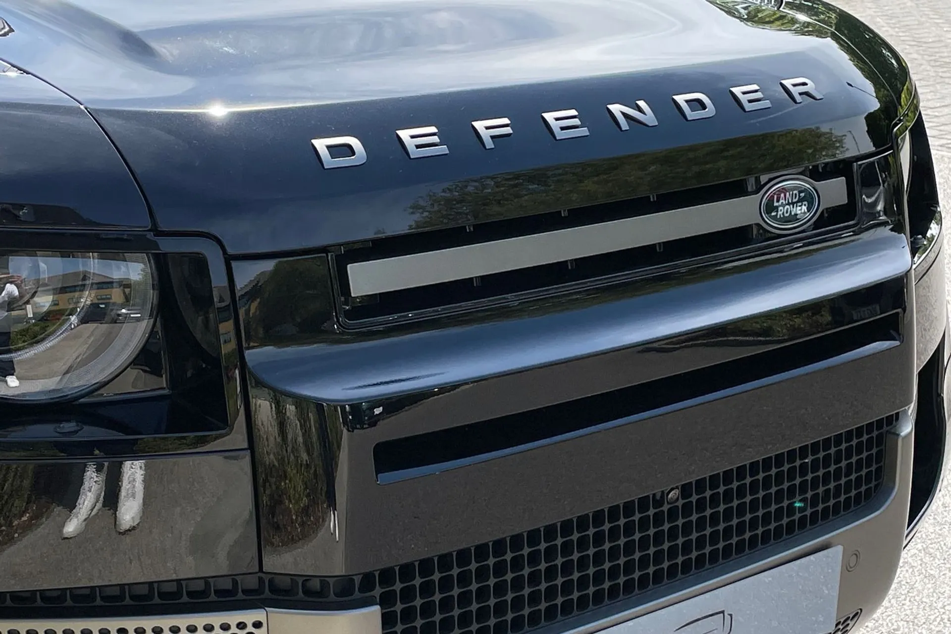LAND ROVER Defender 110 thumbnail image number 59