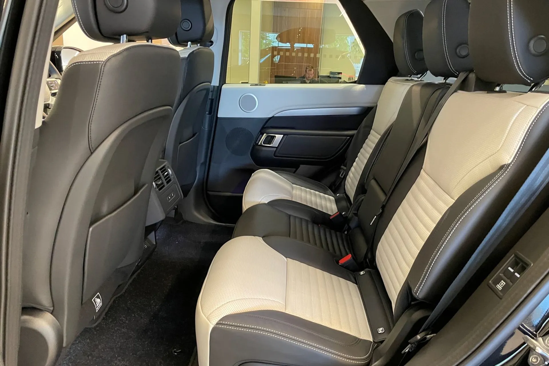 LAND ROVER DISCOVERY thumbnail image number 54