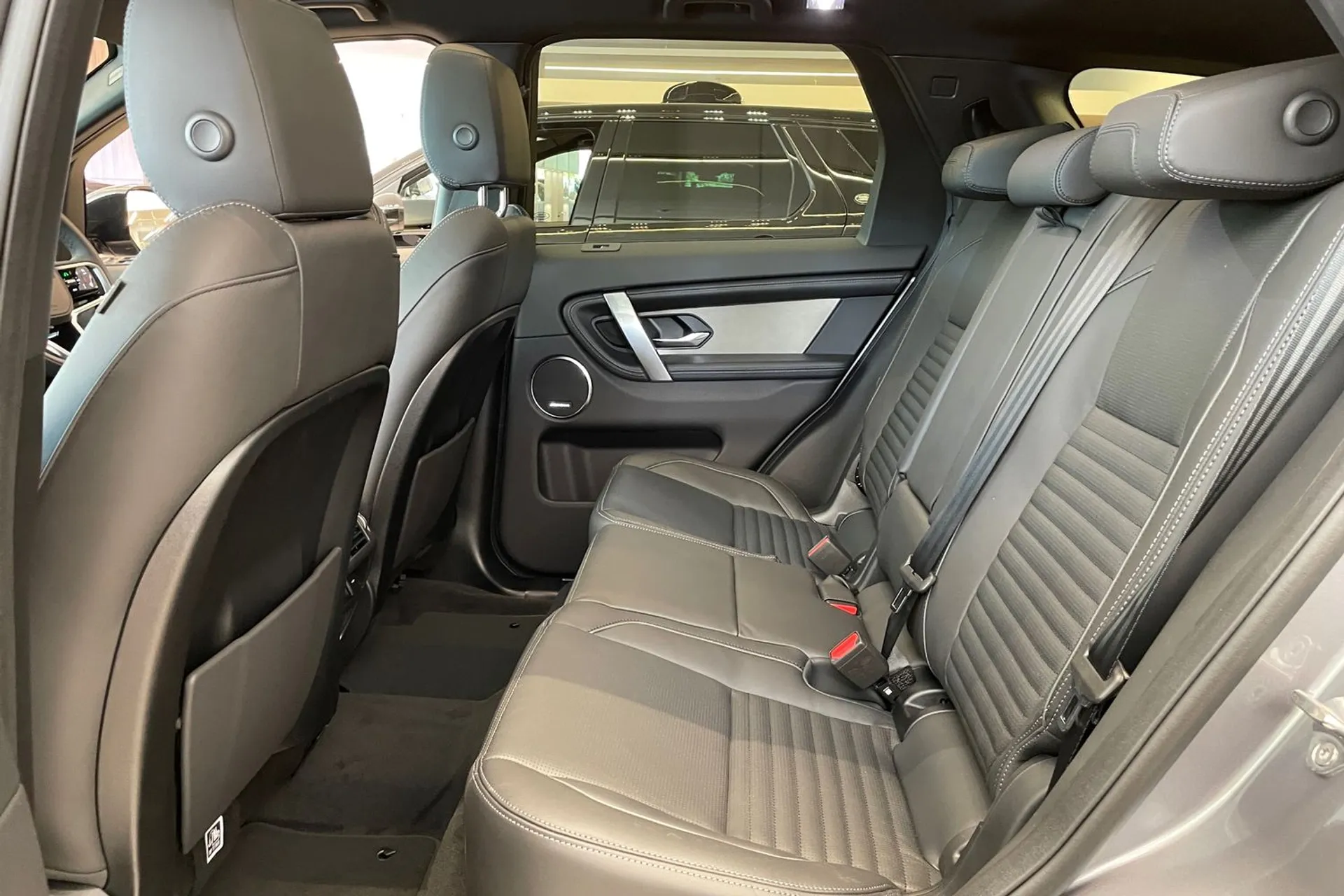 LAND ROVER DISCOVERY SPORT thumbnail image number 50