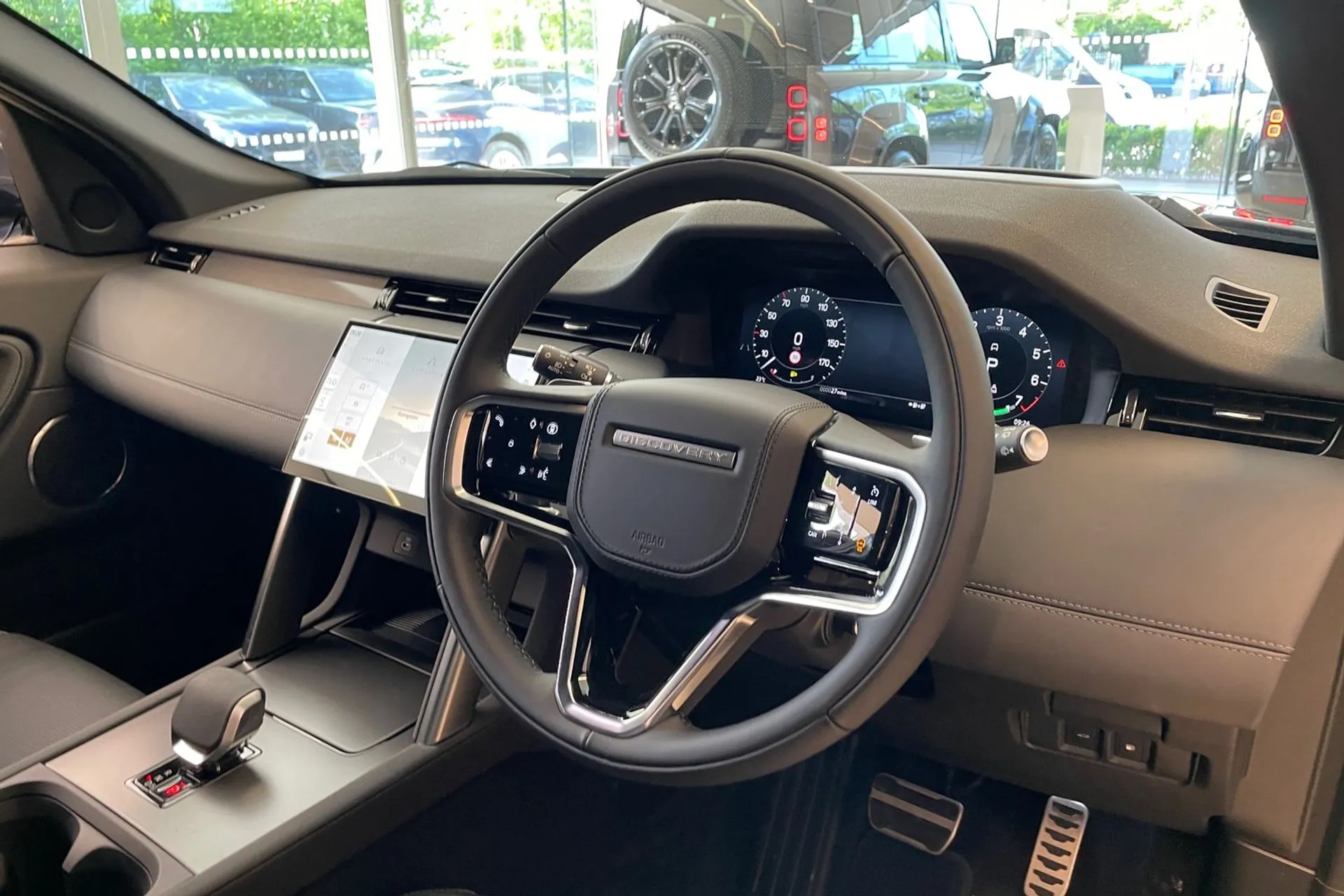 LAND ROVER DISCOVERY SPORT thumbnail image number 32