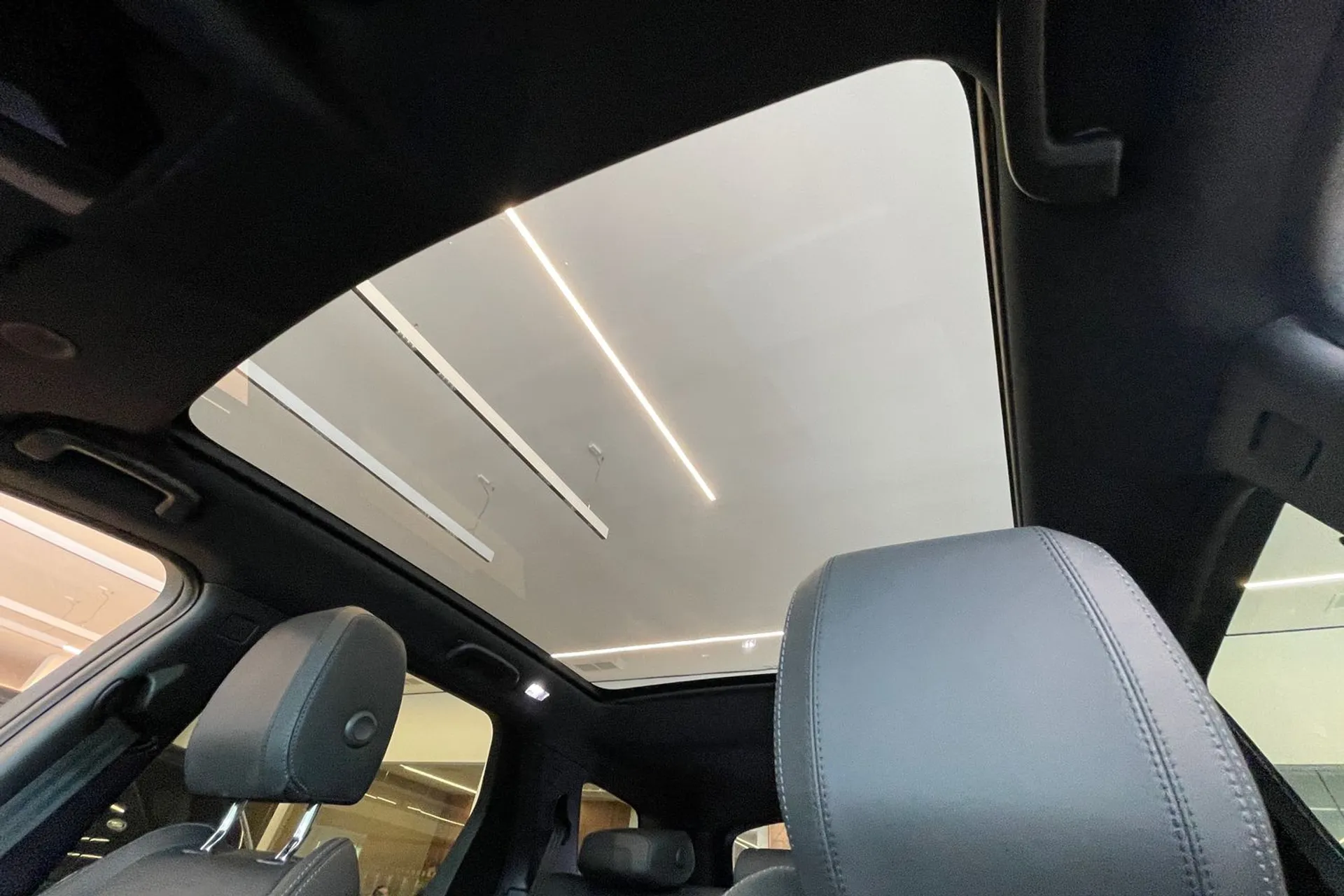 LAND ROVER DISCOVERY SPORT thumbnail image number 5