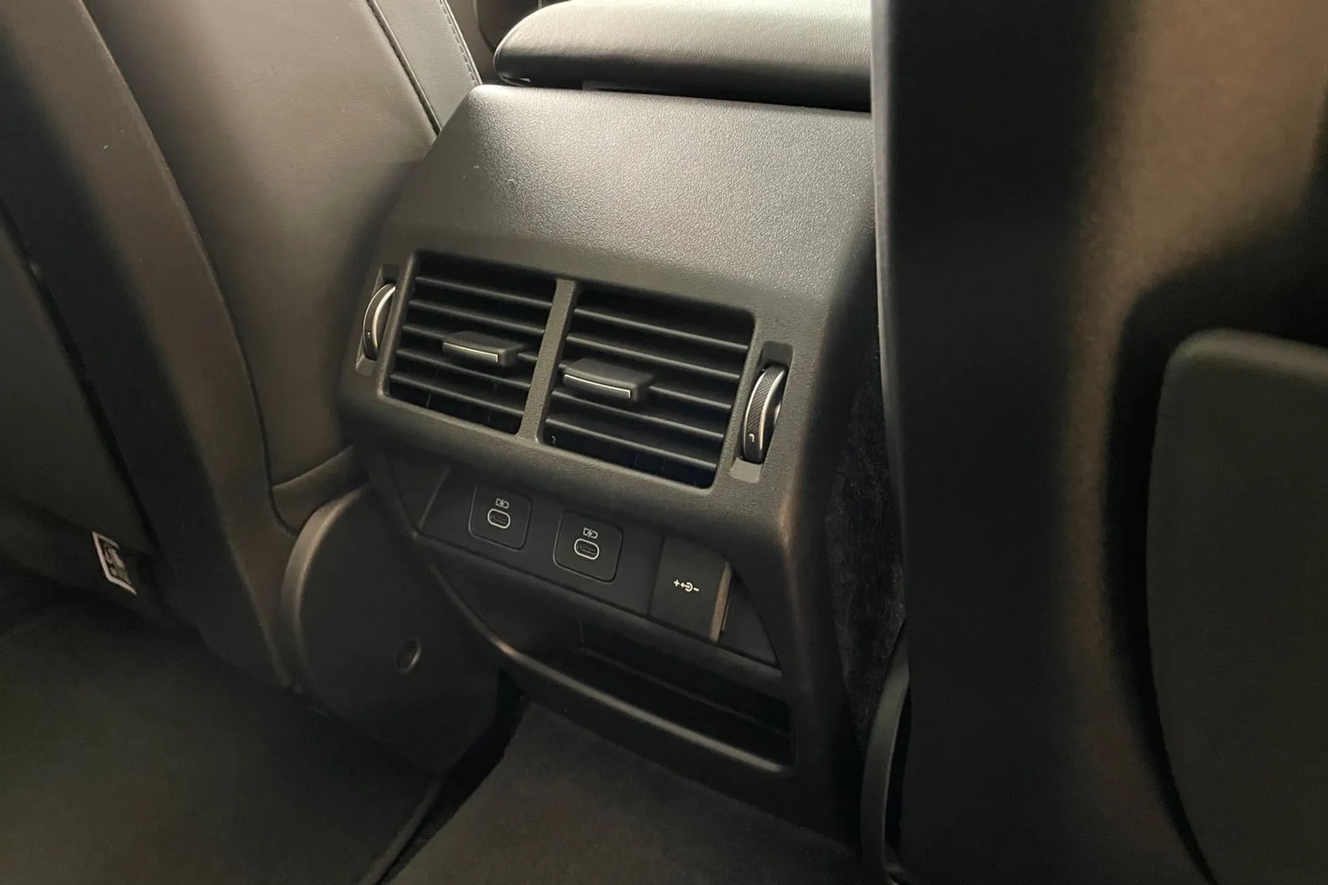 LAND ROVER DISCOVERY SPORT thumbnail image number 35