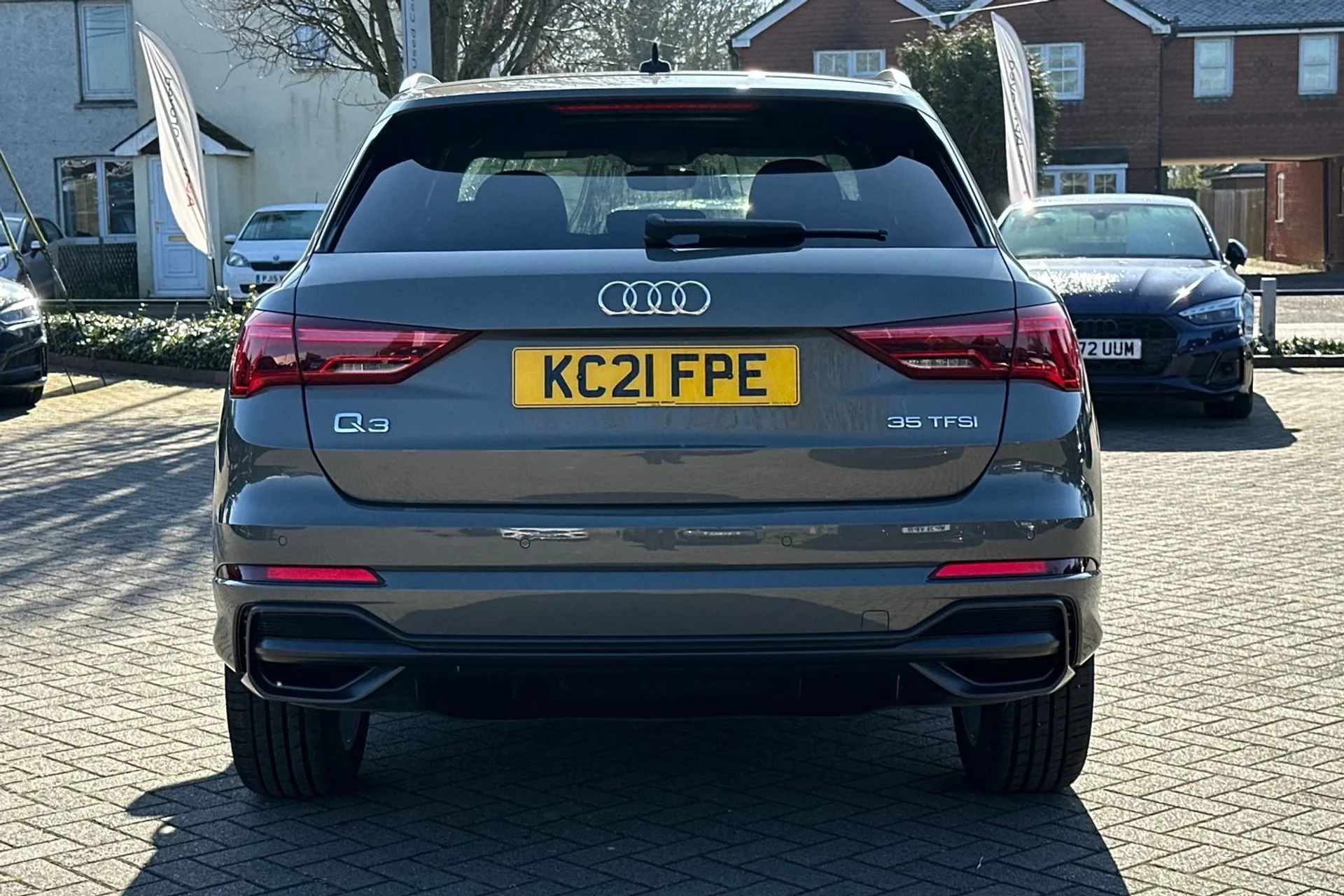 Audi Q3 thumbnail image number 6