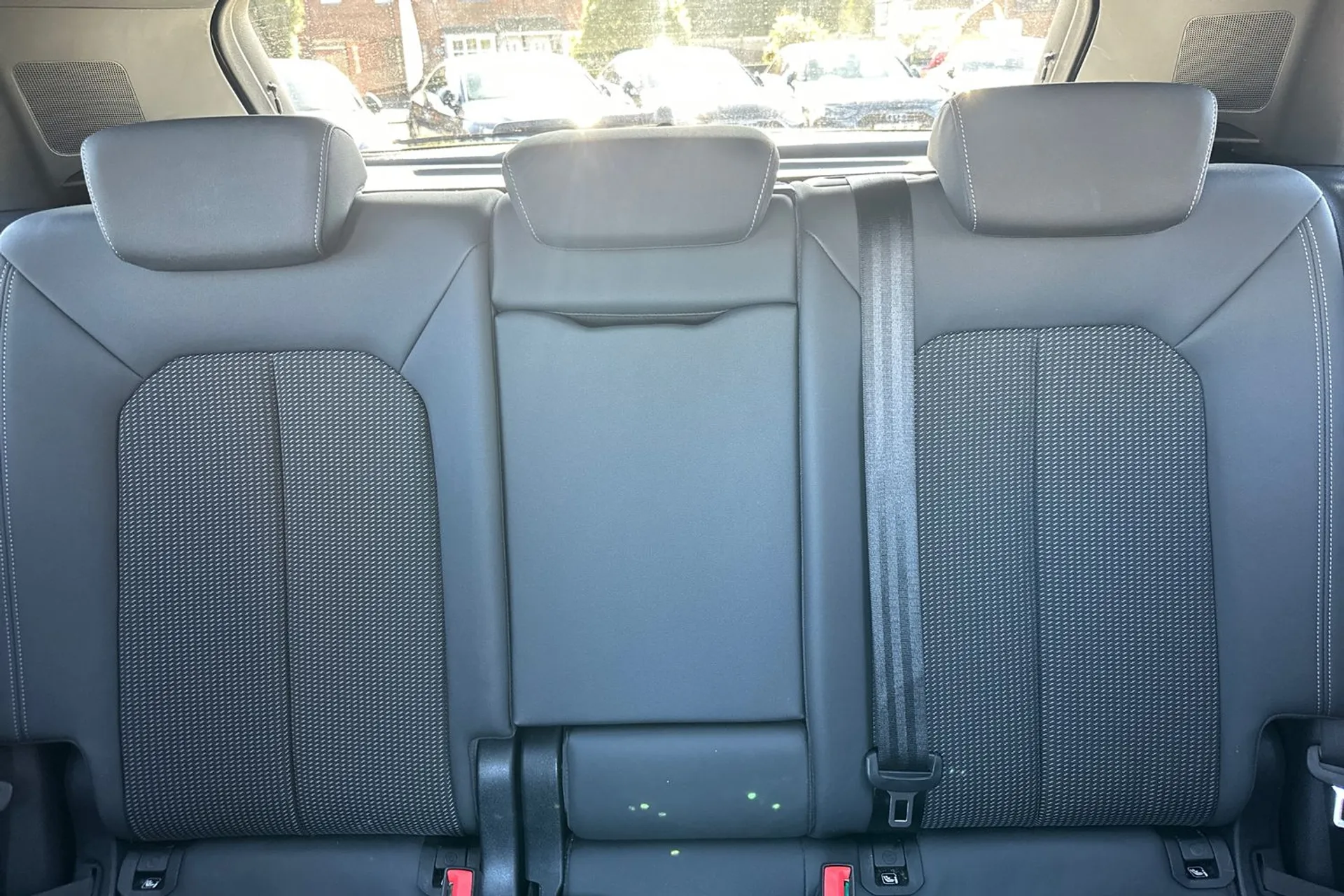 Audi Q3 thumbnail image number 8