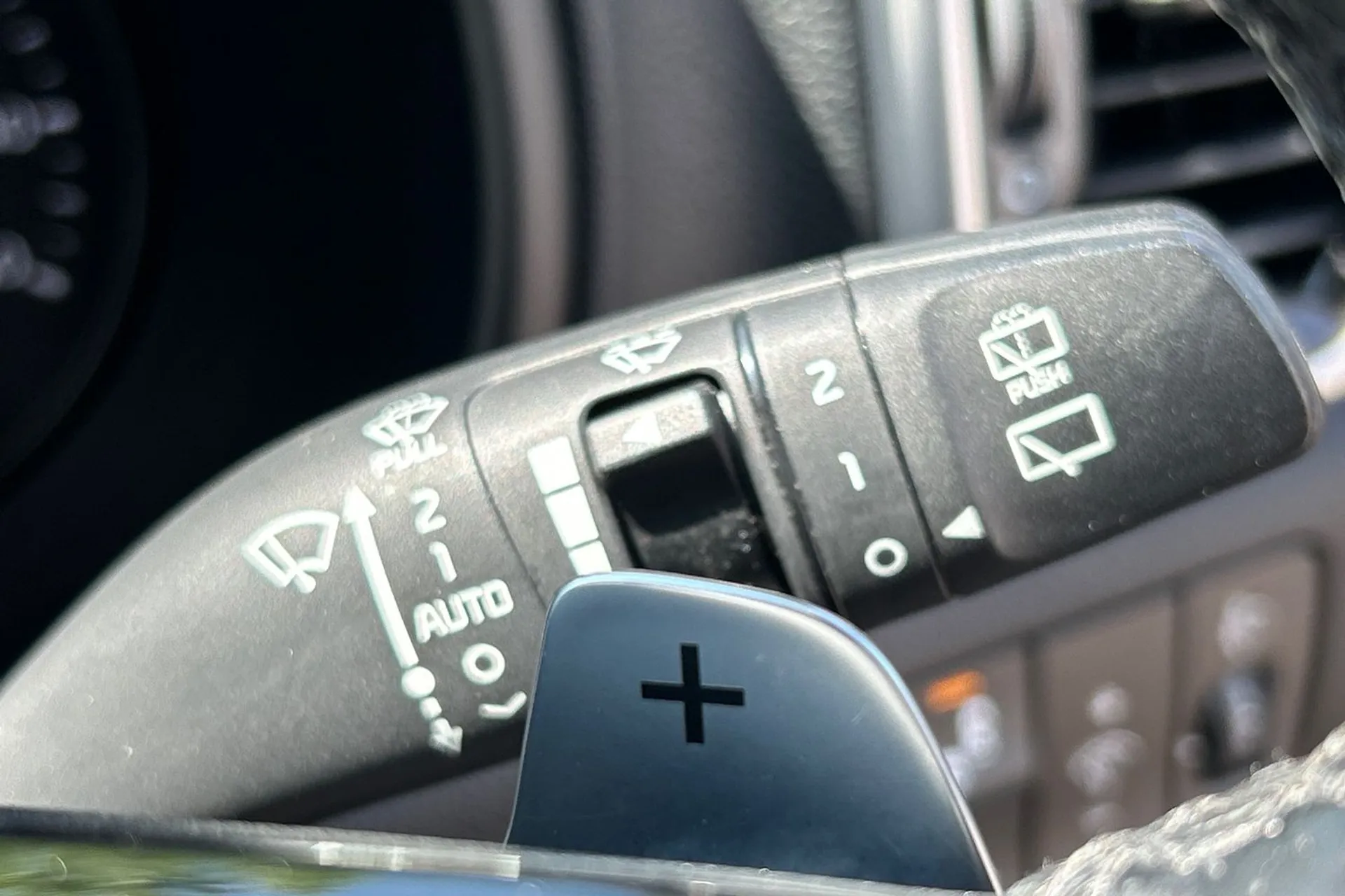 KIA SPORTAGE thumbnail image number 65