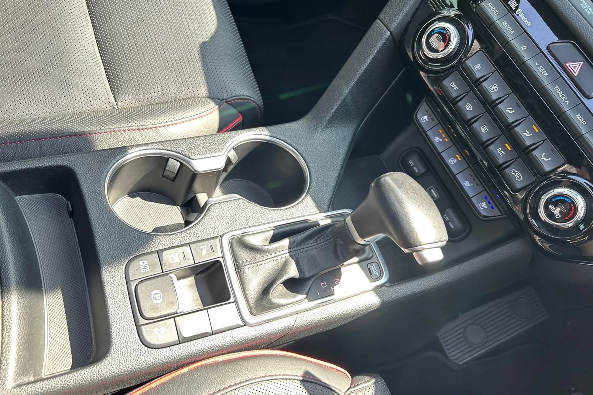 KIA SPORTAGE thumbnail image number 54