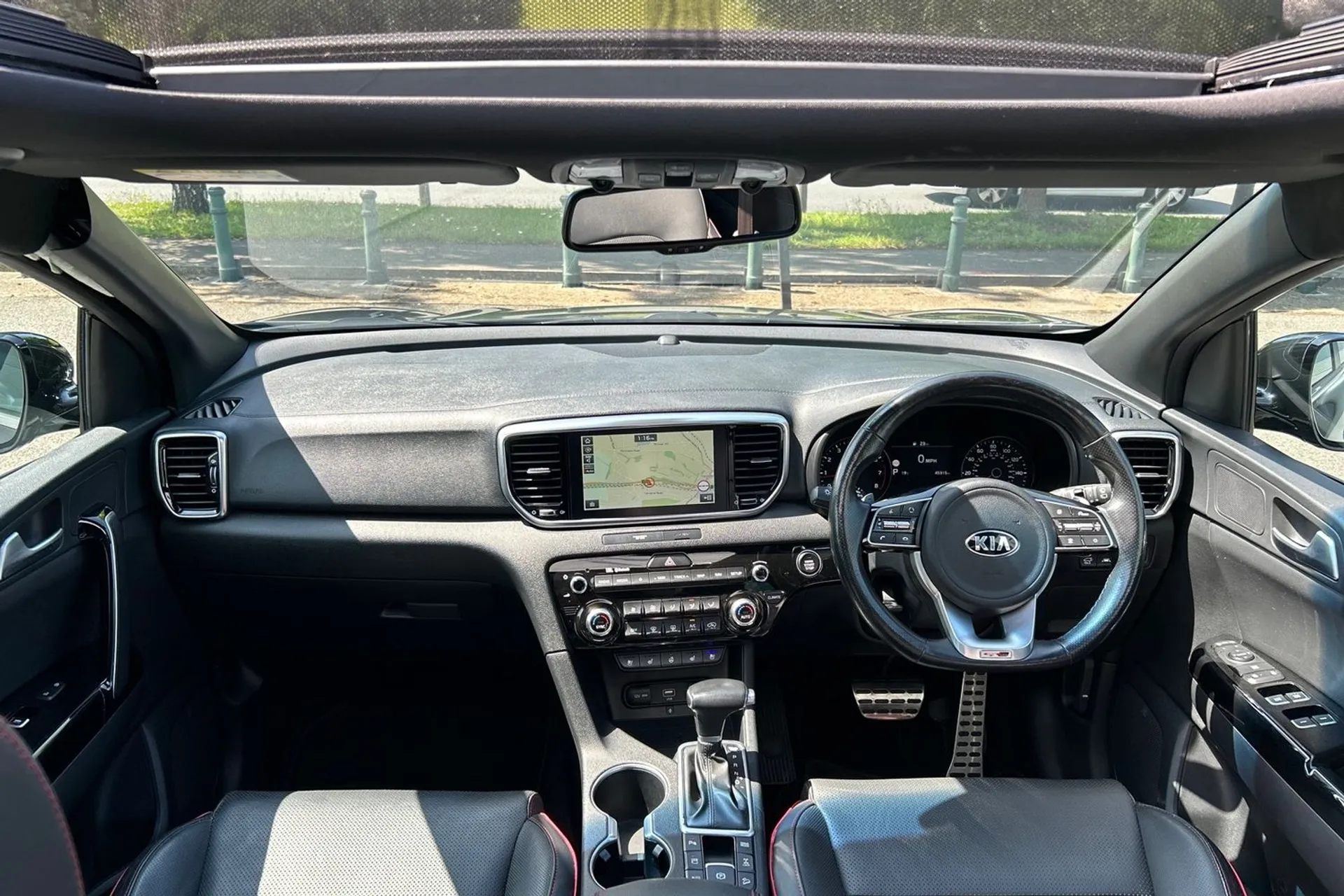 KIA SPORTAGE thumbnail image number 3