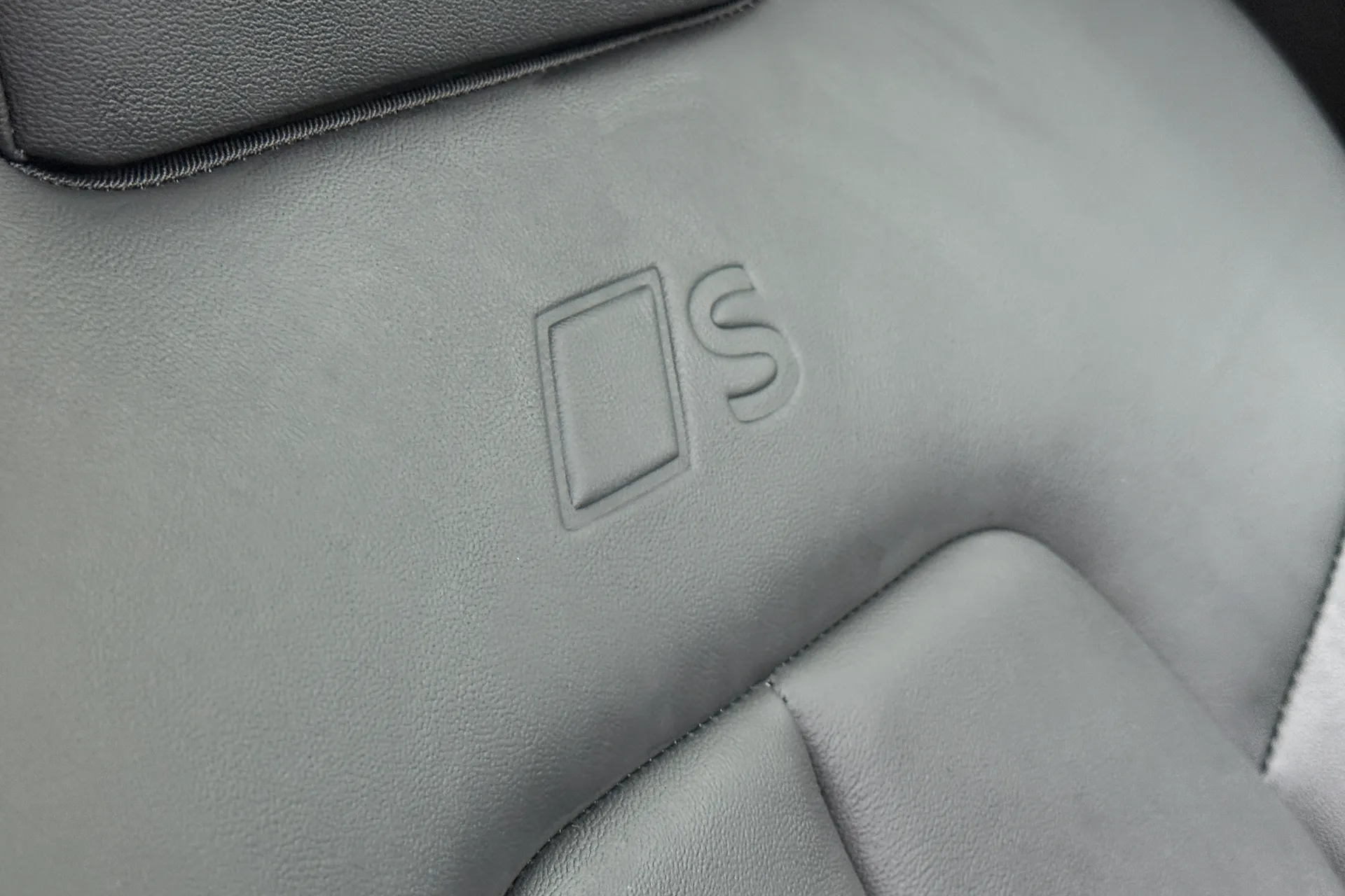 Audi A5 thumbnail image number 24