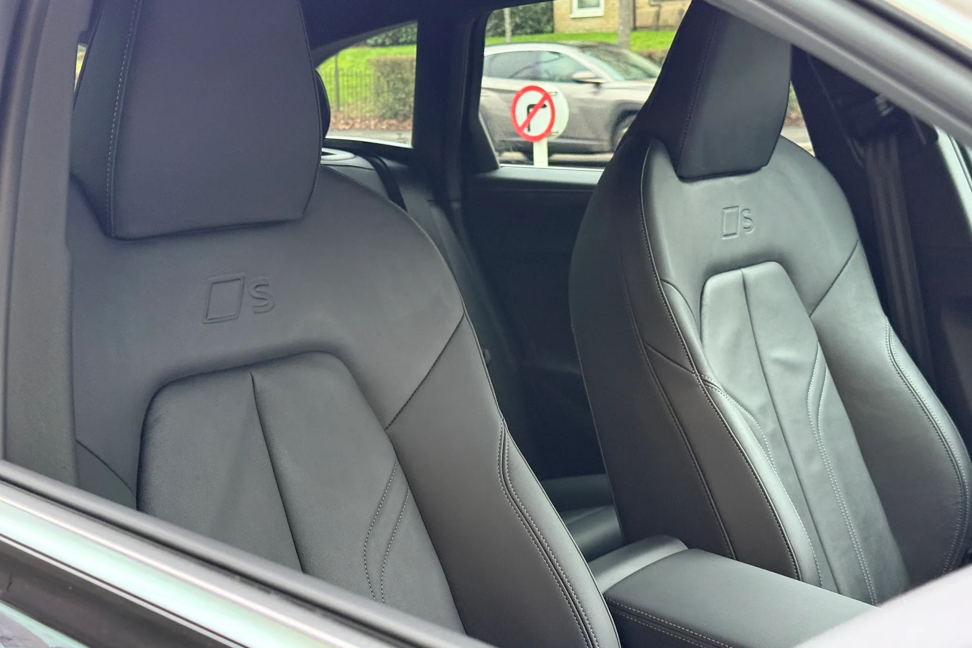 Audi A5 thumbnail image number 30