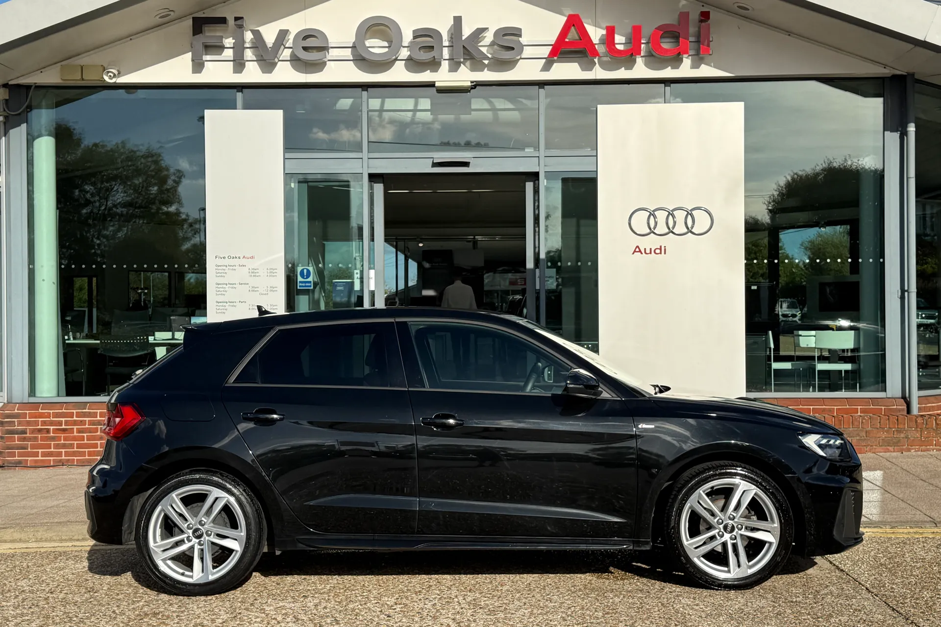 Audi A1 thumbnail image number 2