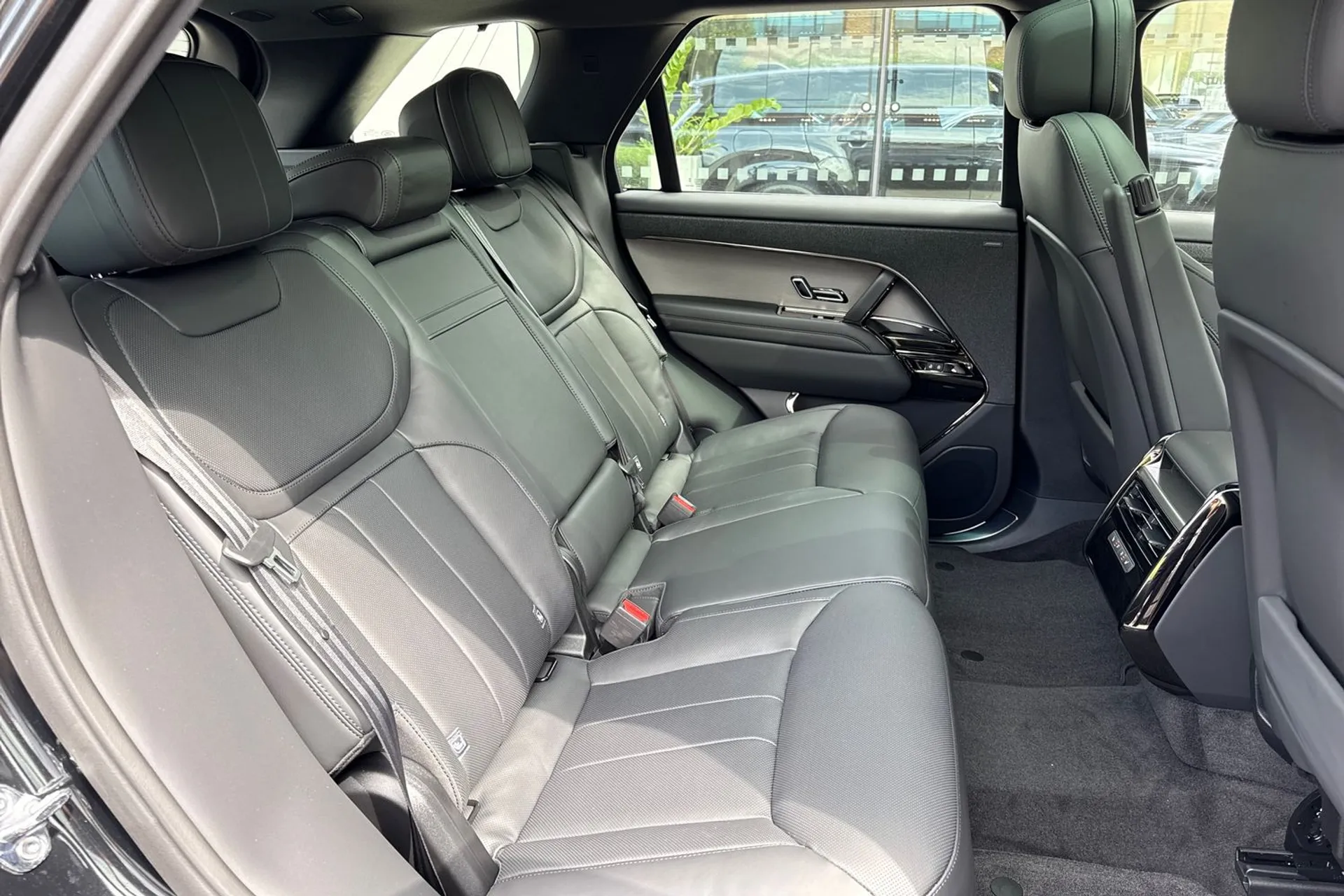 LAND ROVER RANGE ROVER SPORT thumbnail image number 41