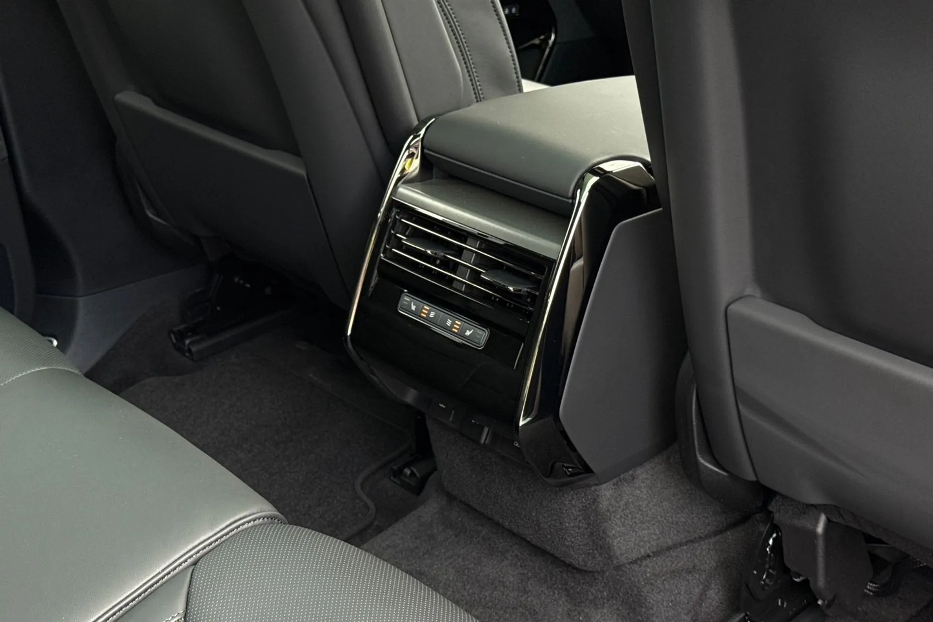 LAND ROVER RANGE ROVER SPORT thumbnail image number 43