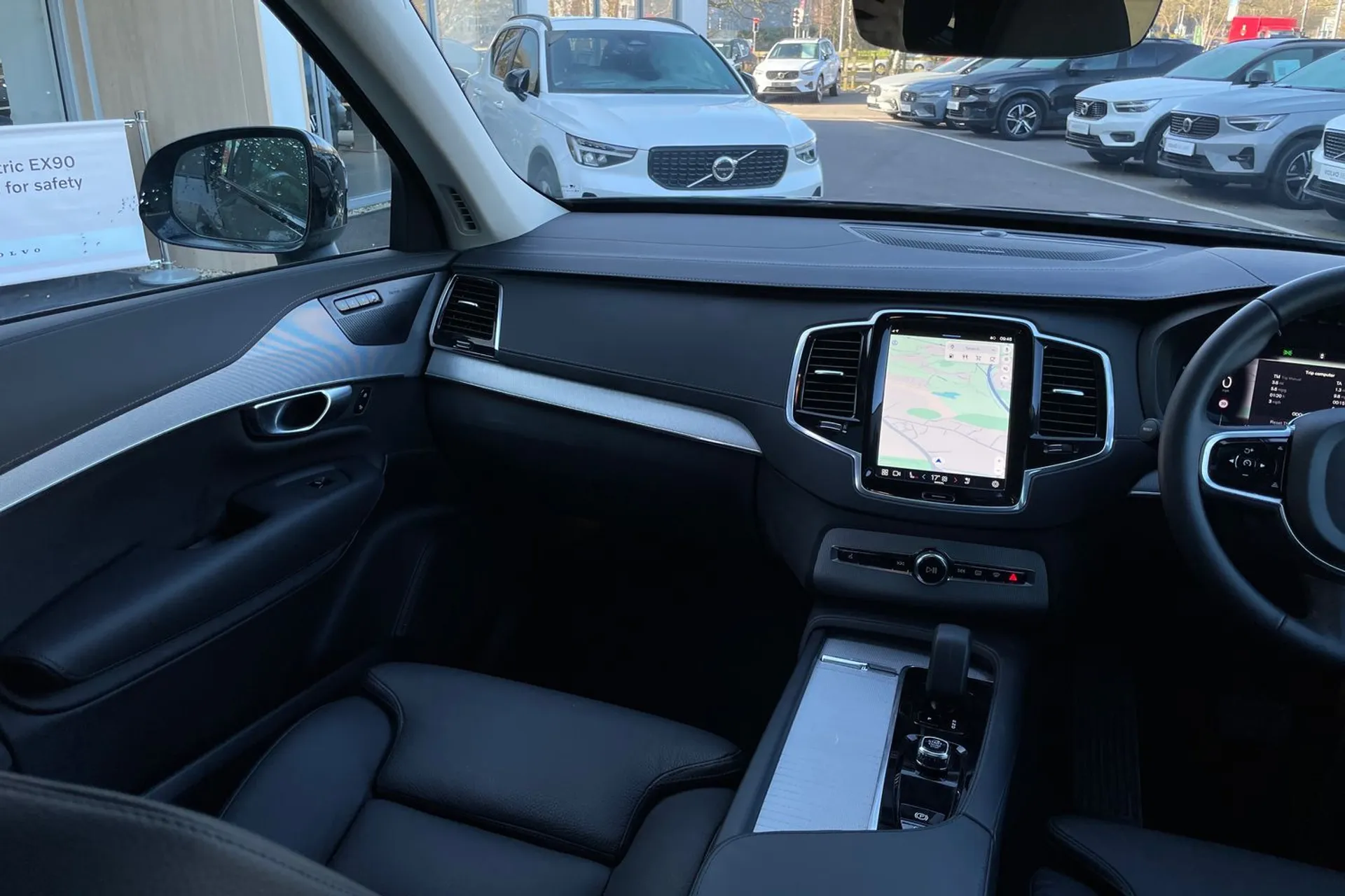 Volvo XC90 thumbnail image number 35