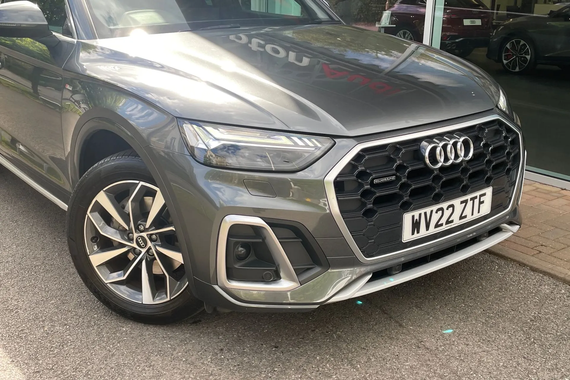 Audi Q5 thumbnail image number 15