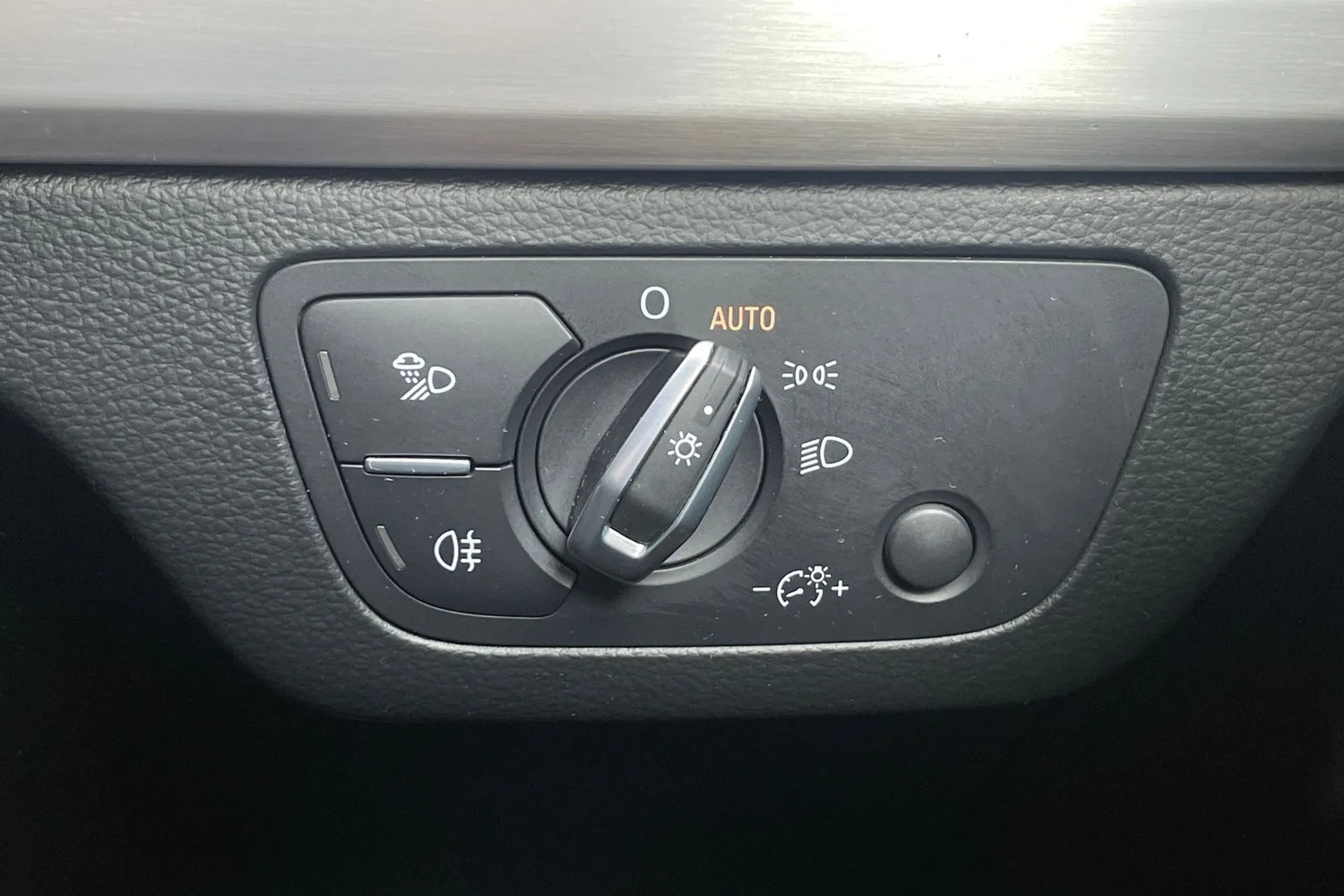 Audi Q5 thumbnail image number 55