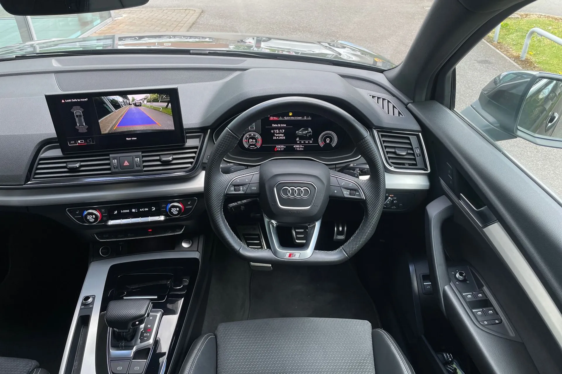 Audi Q5 thumbnail image number 33