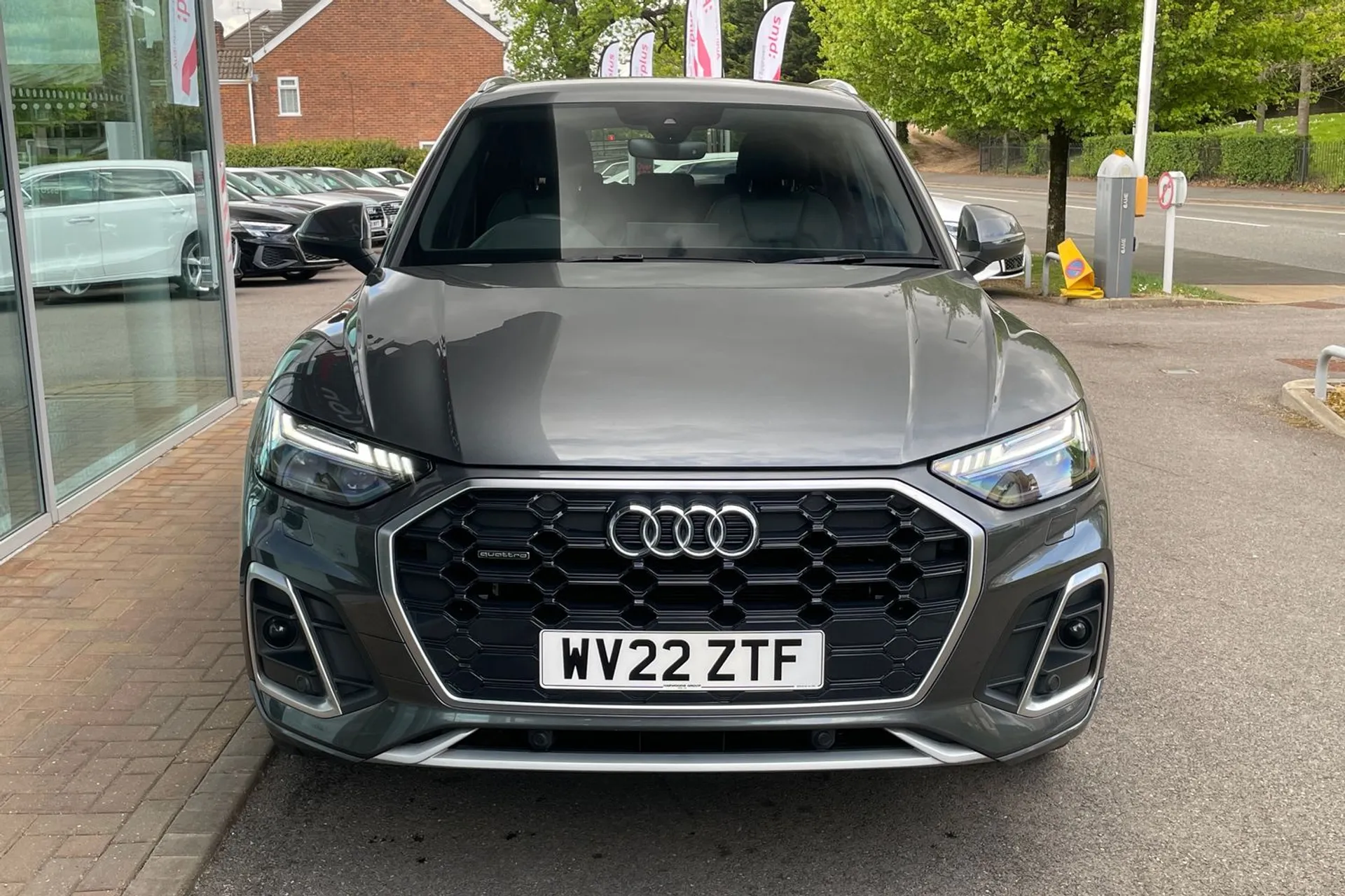 Audi Q5 thumbnail image number 10