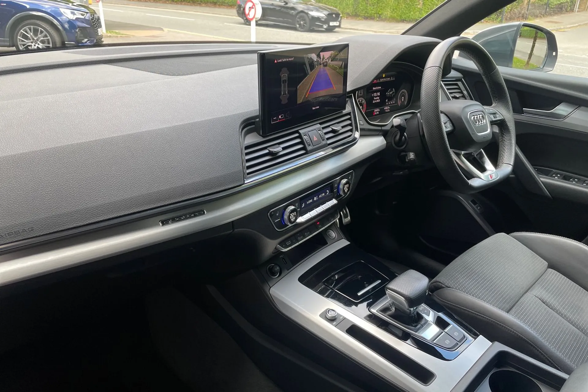 Audi Q5 thumbnail image number 26