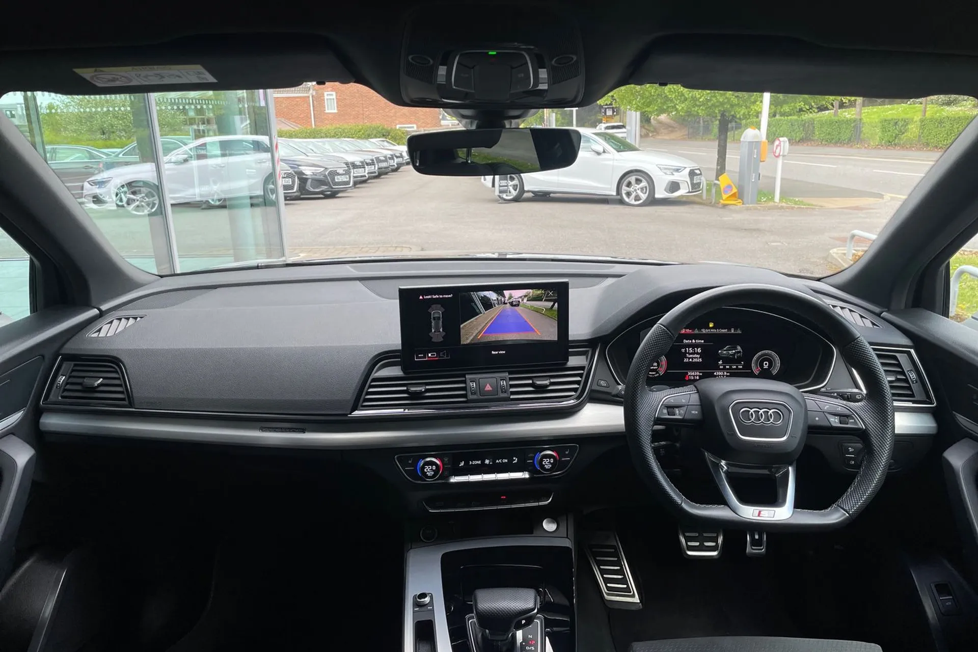 Audi Q5 thumbnail image number 3