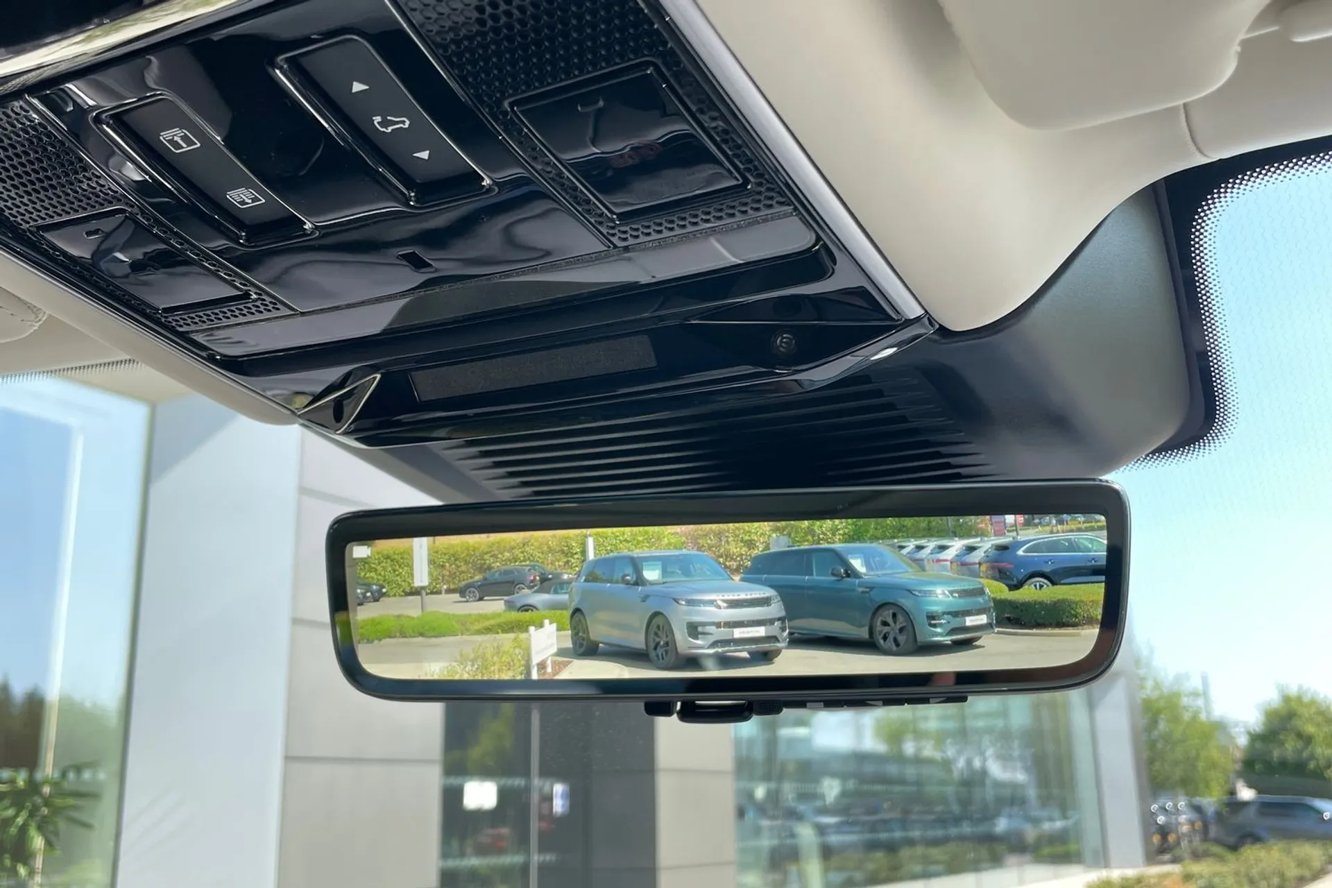 LAND ROVER RANGE ROVER thumbnail image number 59