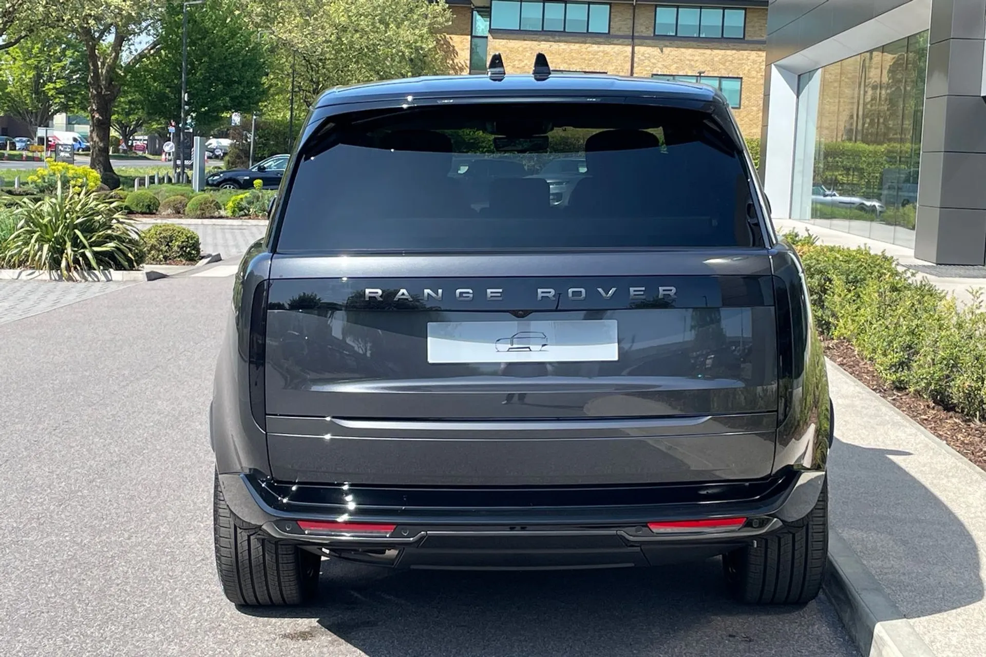 LAND ROVER RANGE ROVER thumbnail image number 13