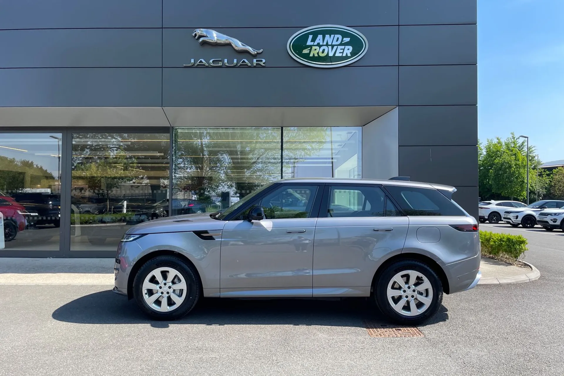LAND ROVER RANGE ROVER SPORT thumbnail image number 24