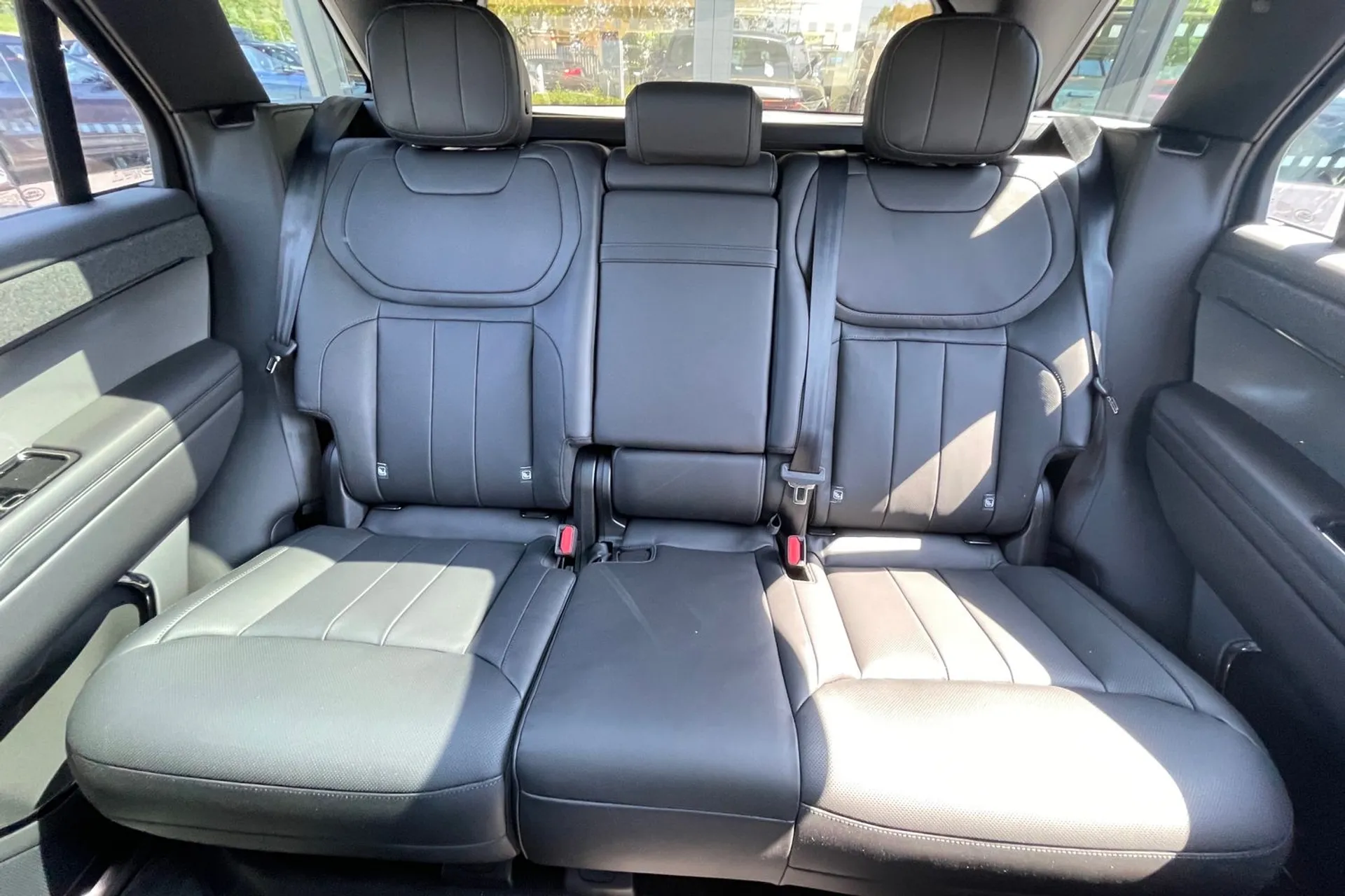 LAND ROVER RANGE ROVER SPORT thumbnail image number 11