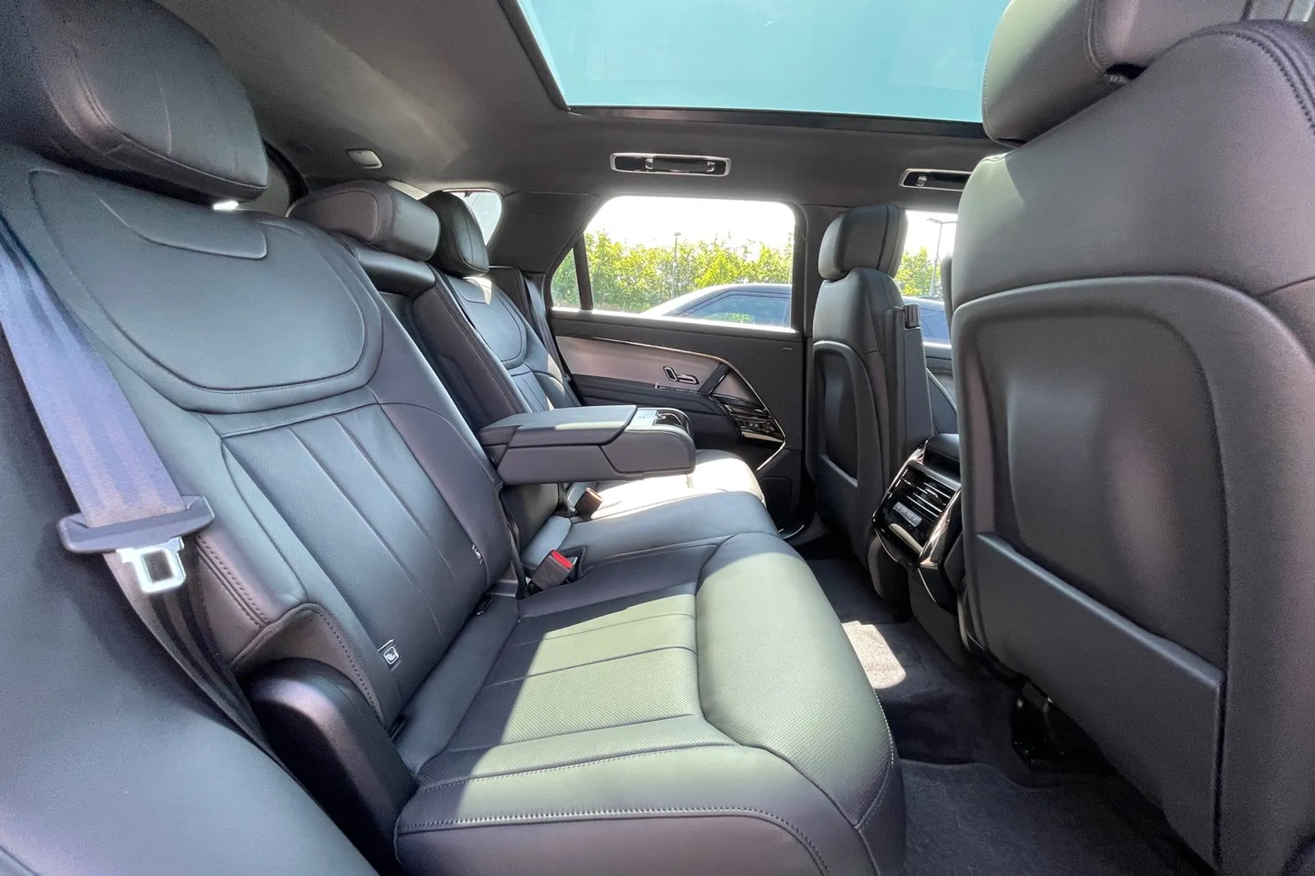 LAND ROVER RANGE ROVER SPORT thumbnail image number 39