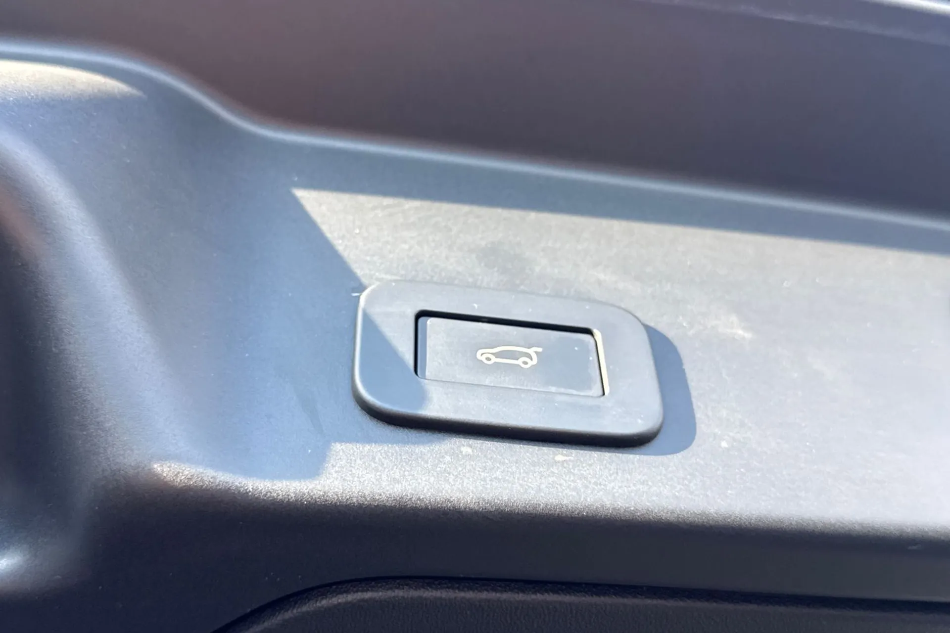 LAND ROVER RANGE ROVER EVOQUE thumbnail image number 43