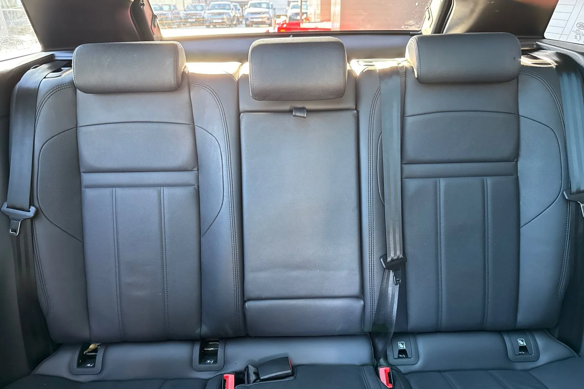 LAND ROVER RANGE ROVER EVOQUE thumbnail image number 38