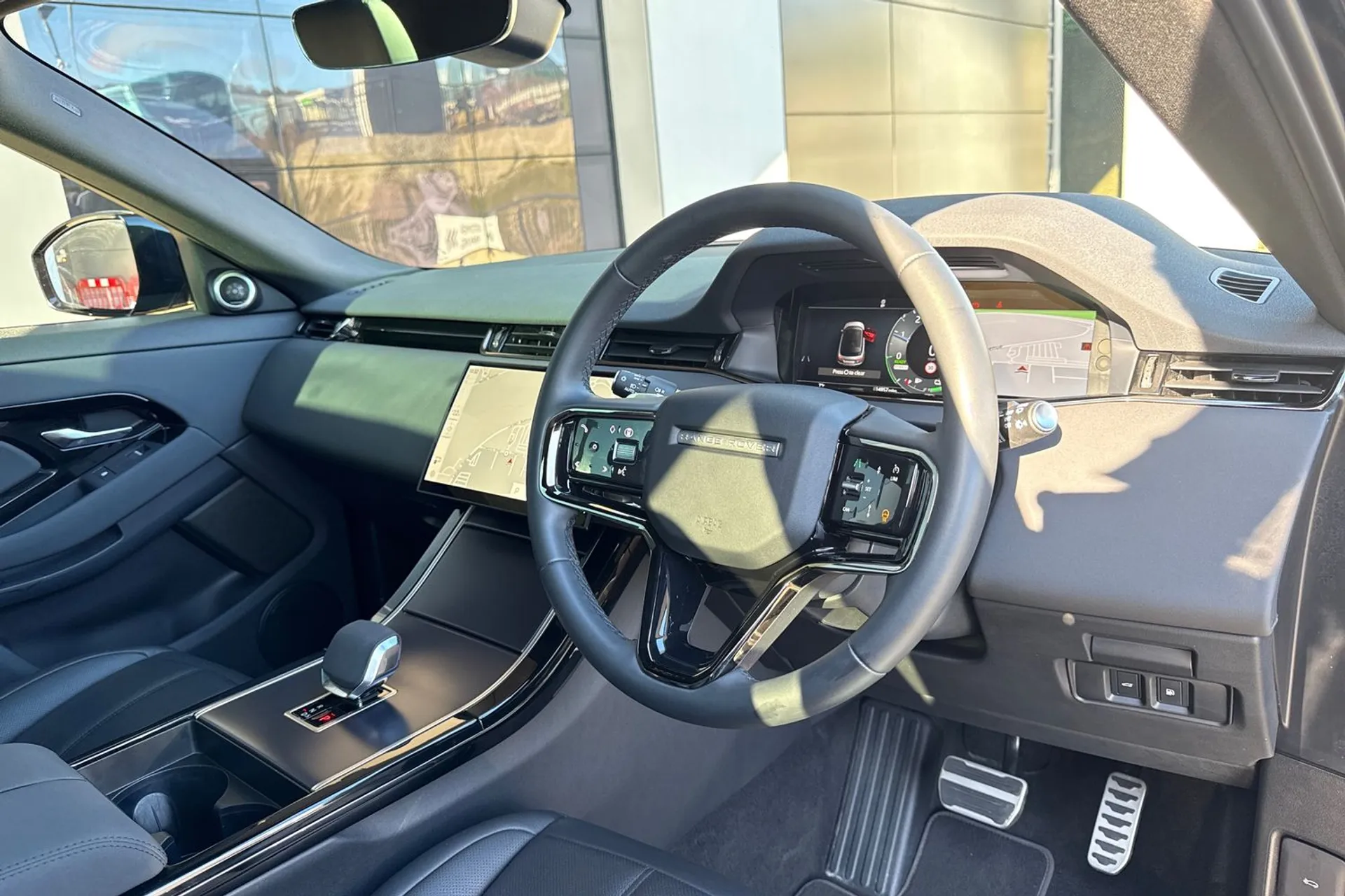 LAND ROVER RANGE ROVER EVOQUE thumbnail image number 16