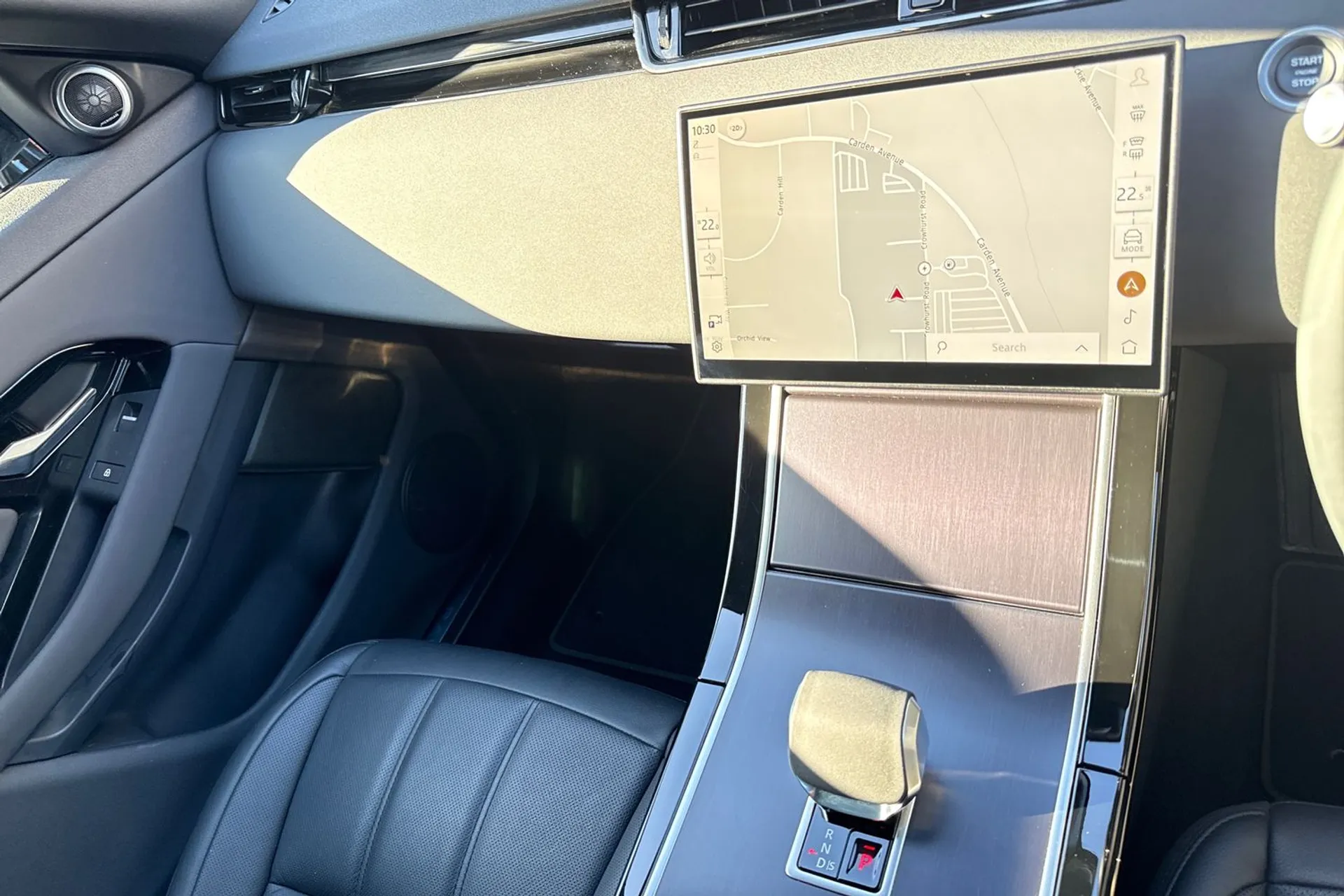 LAND ROVER RANGE ROVER EVOQUE thumbnail image number 27