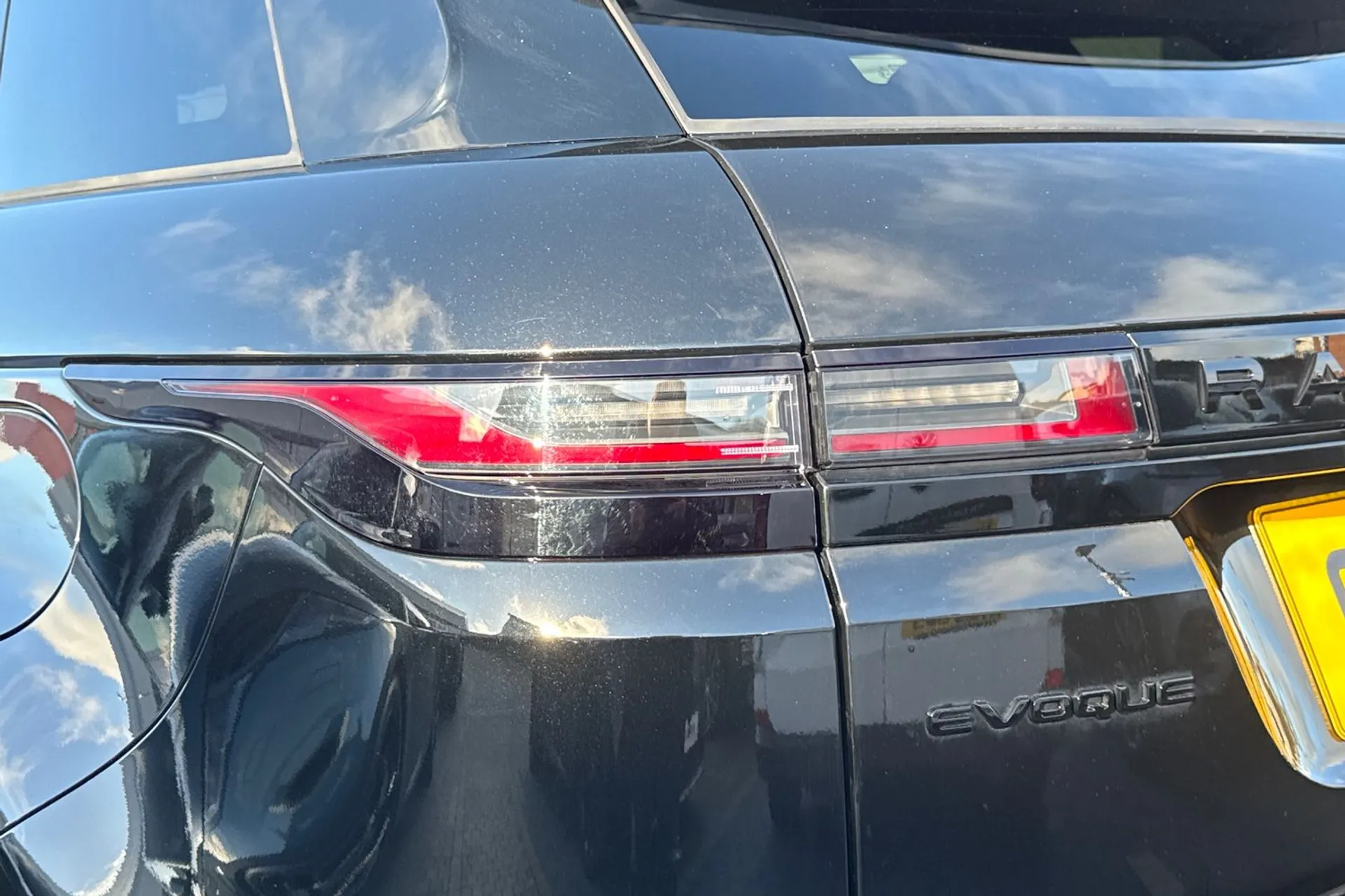 LAND ROVER RANGE ROVER EVOQUE thumbnail image number 41