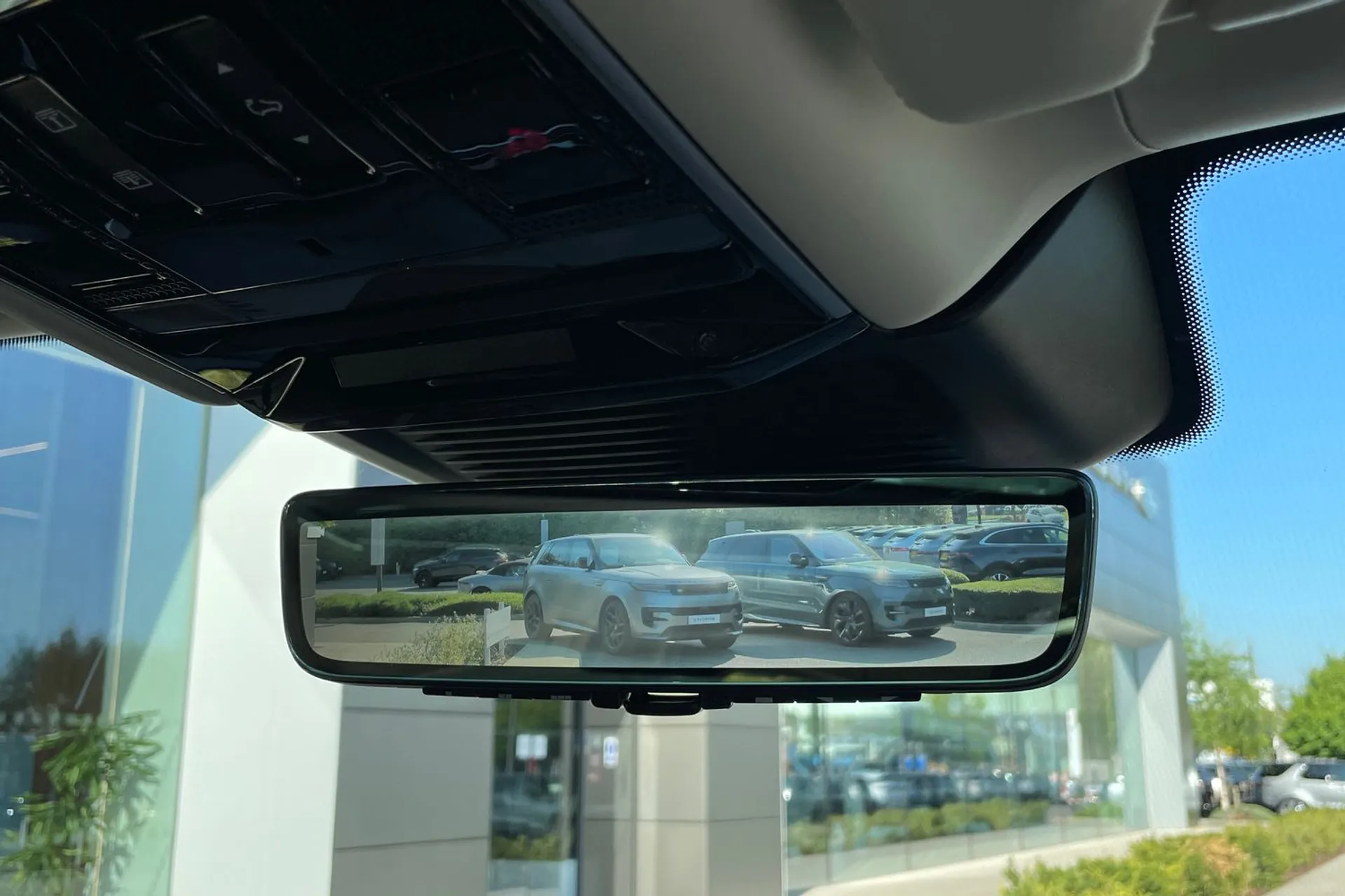 LAND ROVER RANGE ROVER thumbnail image number 50