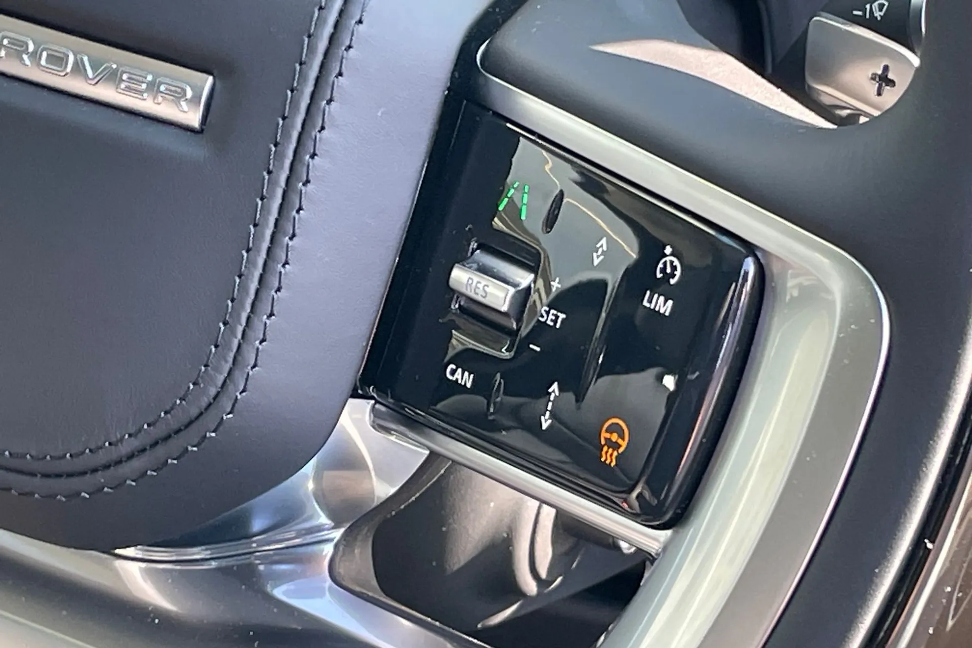 LAND ROVER RANGE ROVER thumbnail image number 45