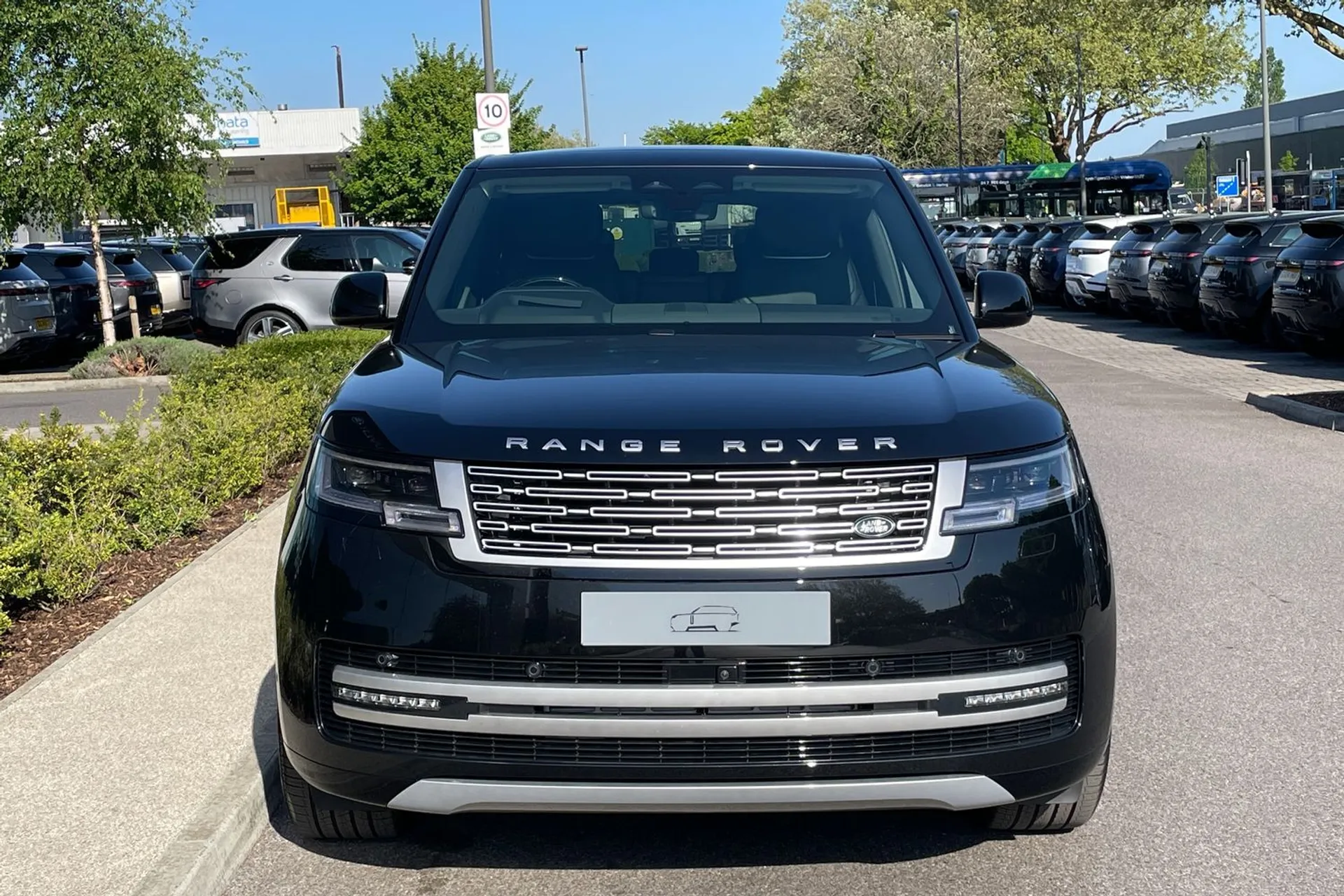 LAND ROVER RANGE ROVER thumbnail image number 16