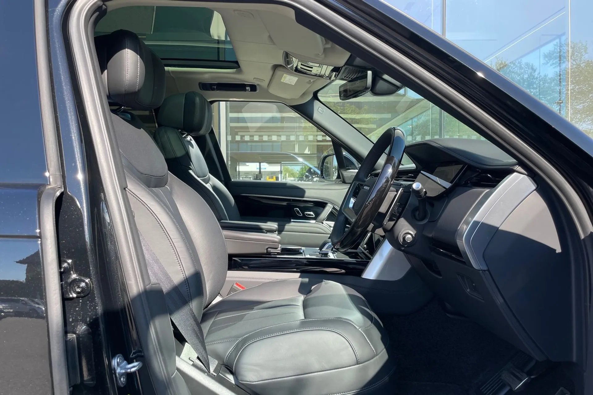 LAND ROVER RANGE ROVER thumbnail image number 41