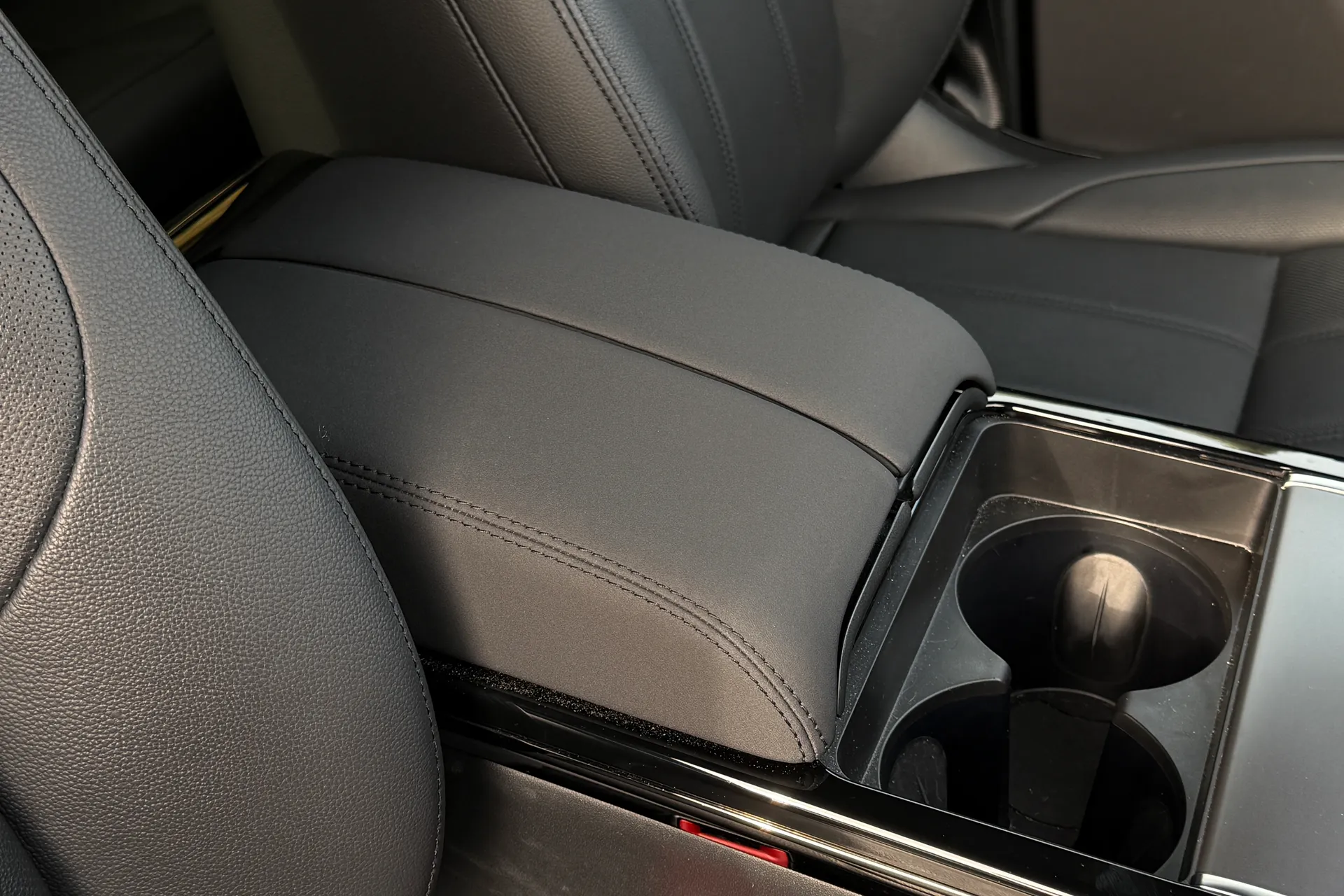 LAND ROVER RANGE ROVER EVOQUE thumbnail image number 39