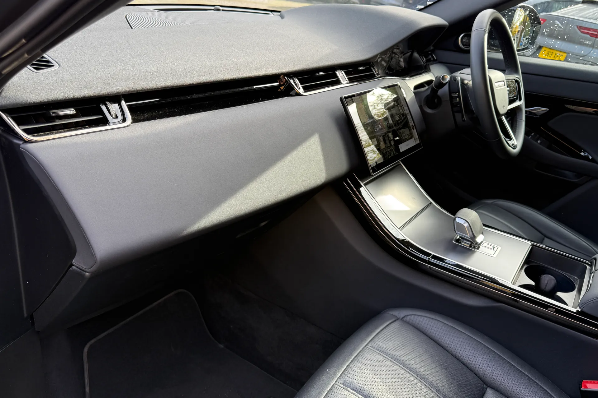 LAND ROVER RANGE ROVER EVOQUE thumbnail image number 40