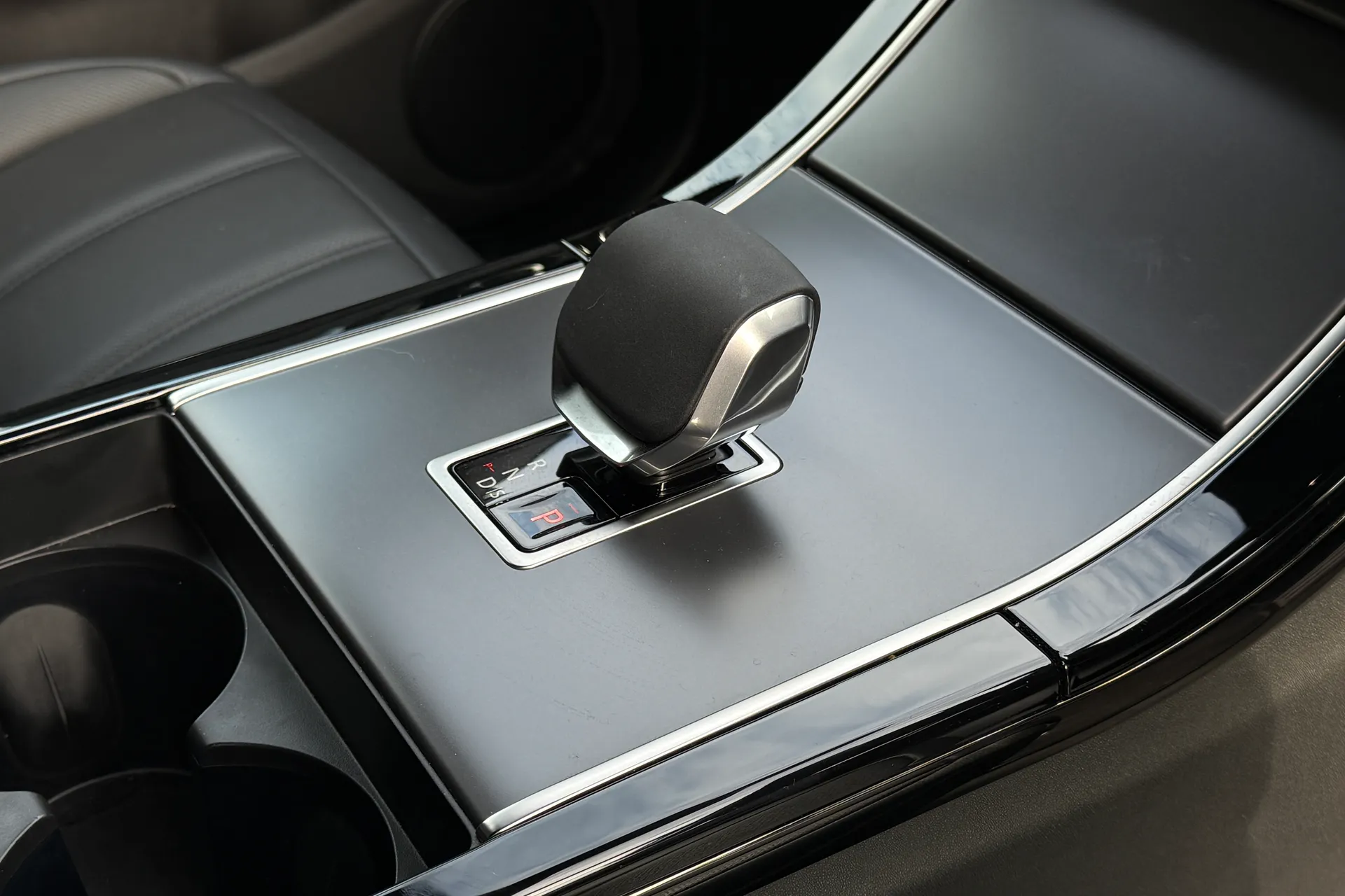 LAND ROVER RANGE ROVER EVOQUE thumbnail image number 23