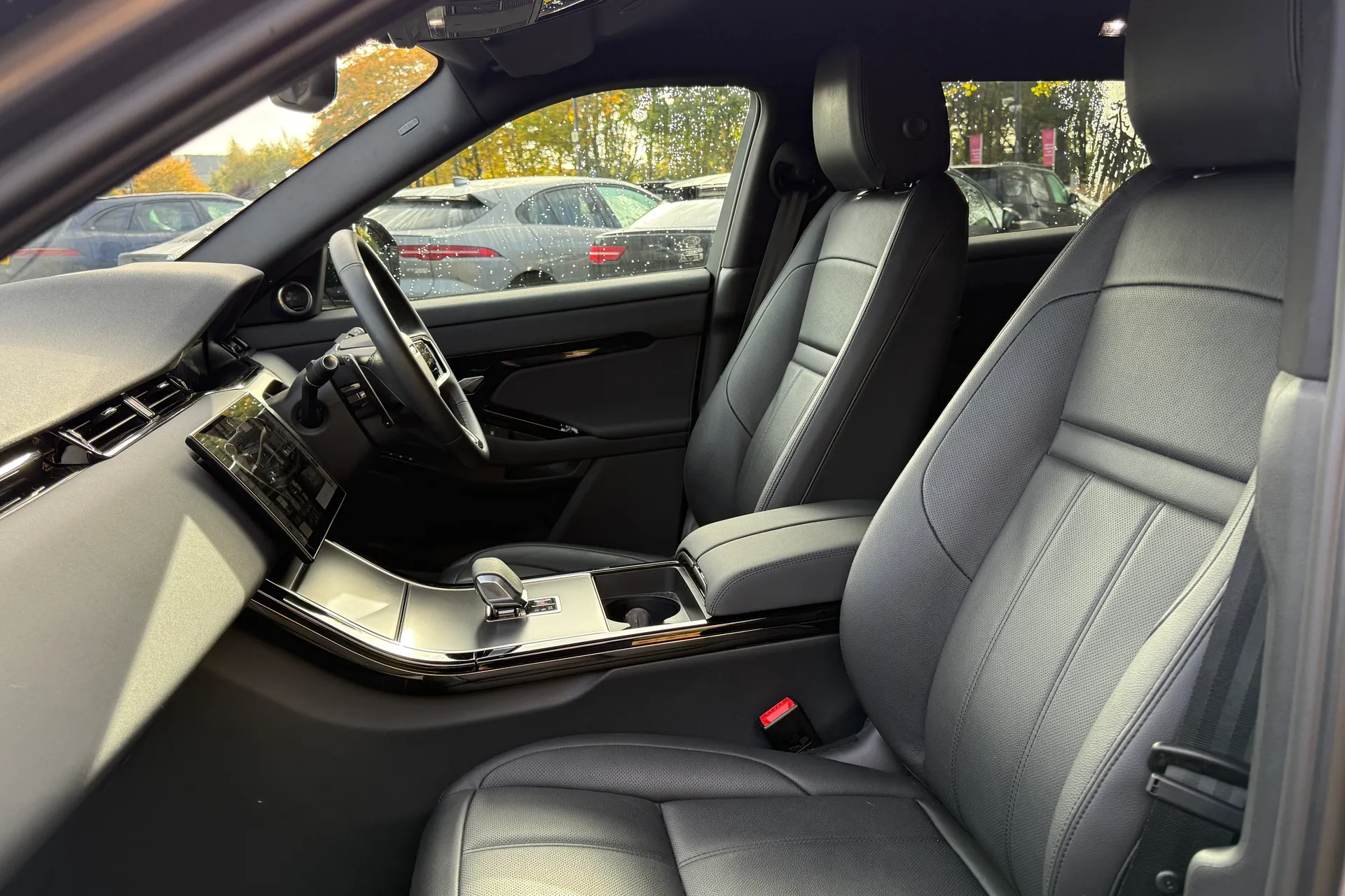 LAND ROVER RANGE ROVER EVOQUE thumbnail image number 41