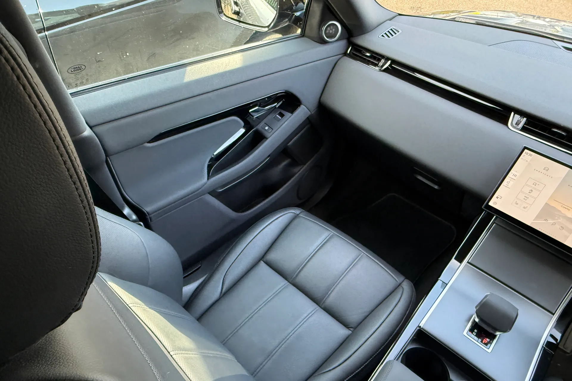 LAND ROVER RANGE ROVER EVOQUE thumbnail image number 22