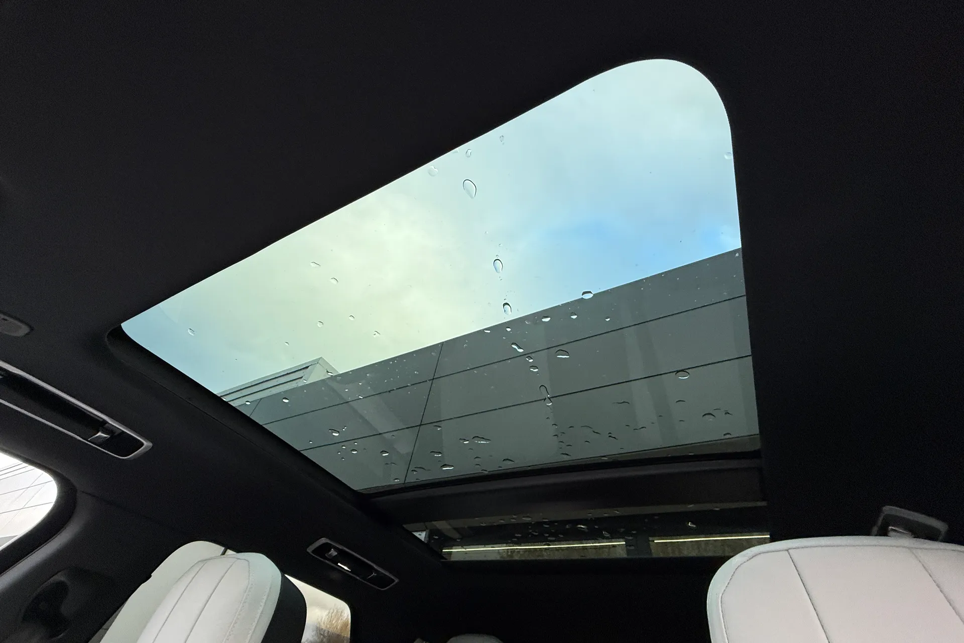 LAND ROVER RANGE ROVER SPORT thumbnail image number 21