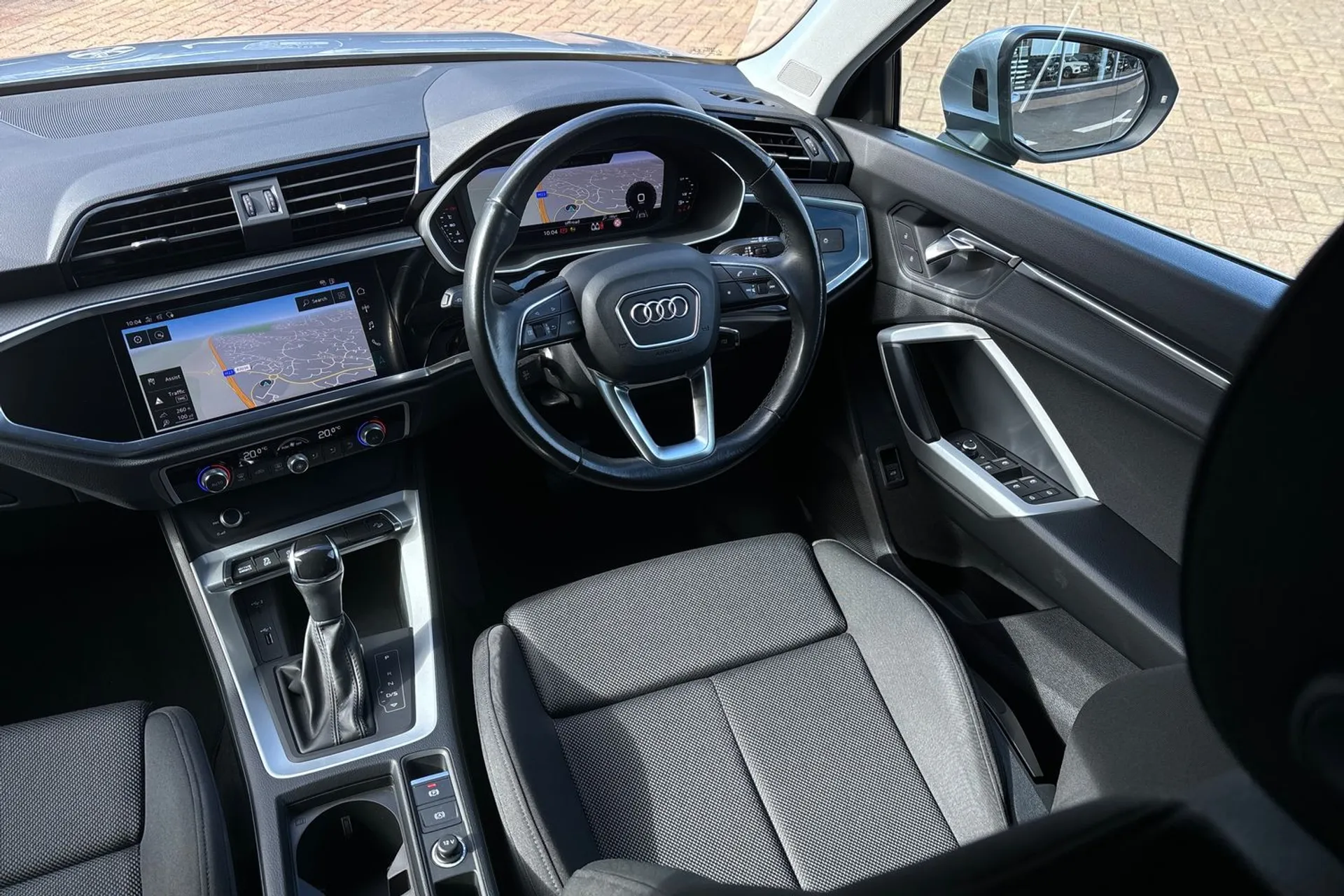 Audi Q3 thumbnail image number 33