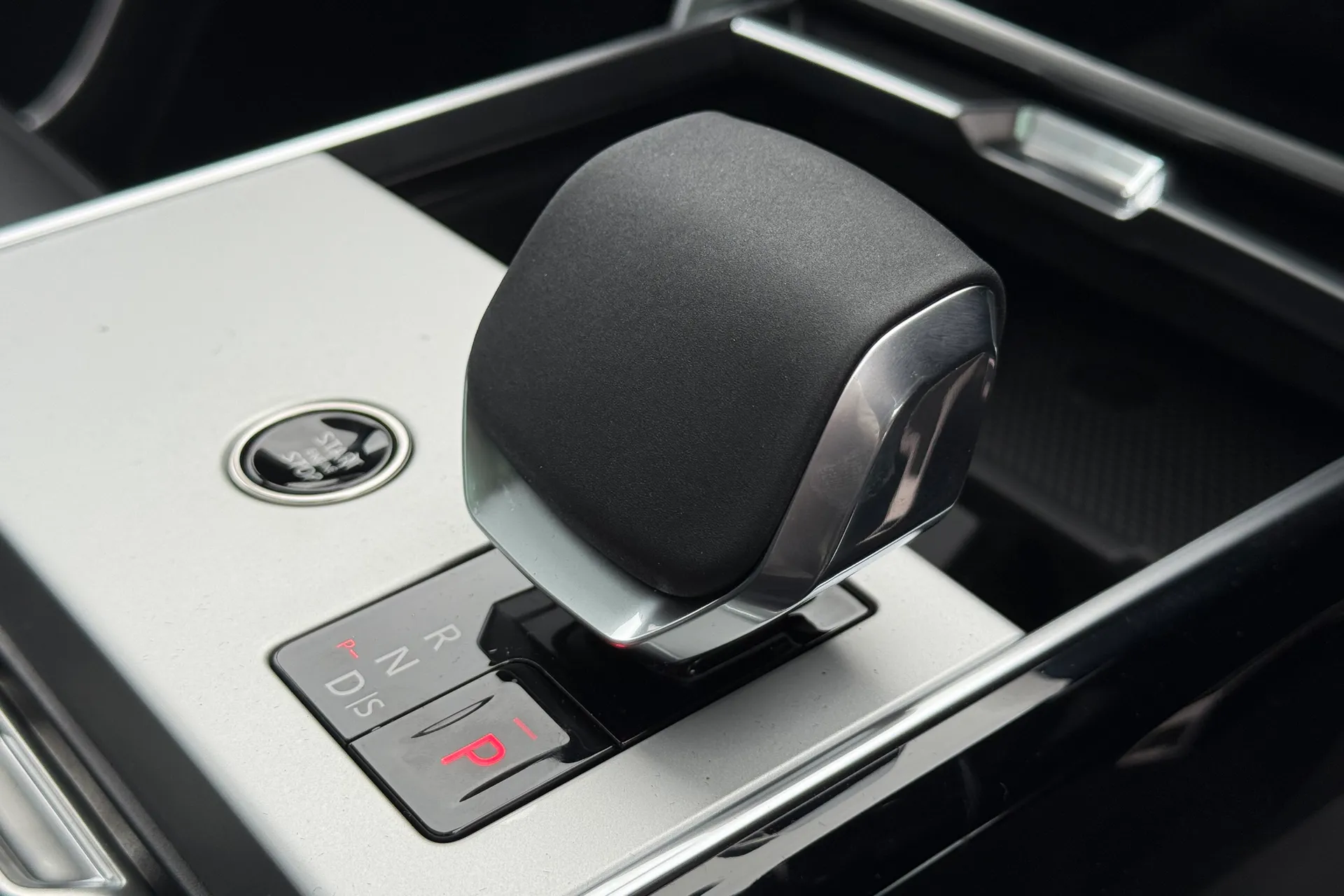 LAND ROVER RANGE ROVER thumbnail image number 20