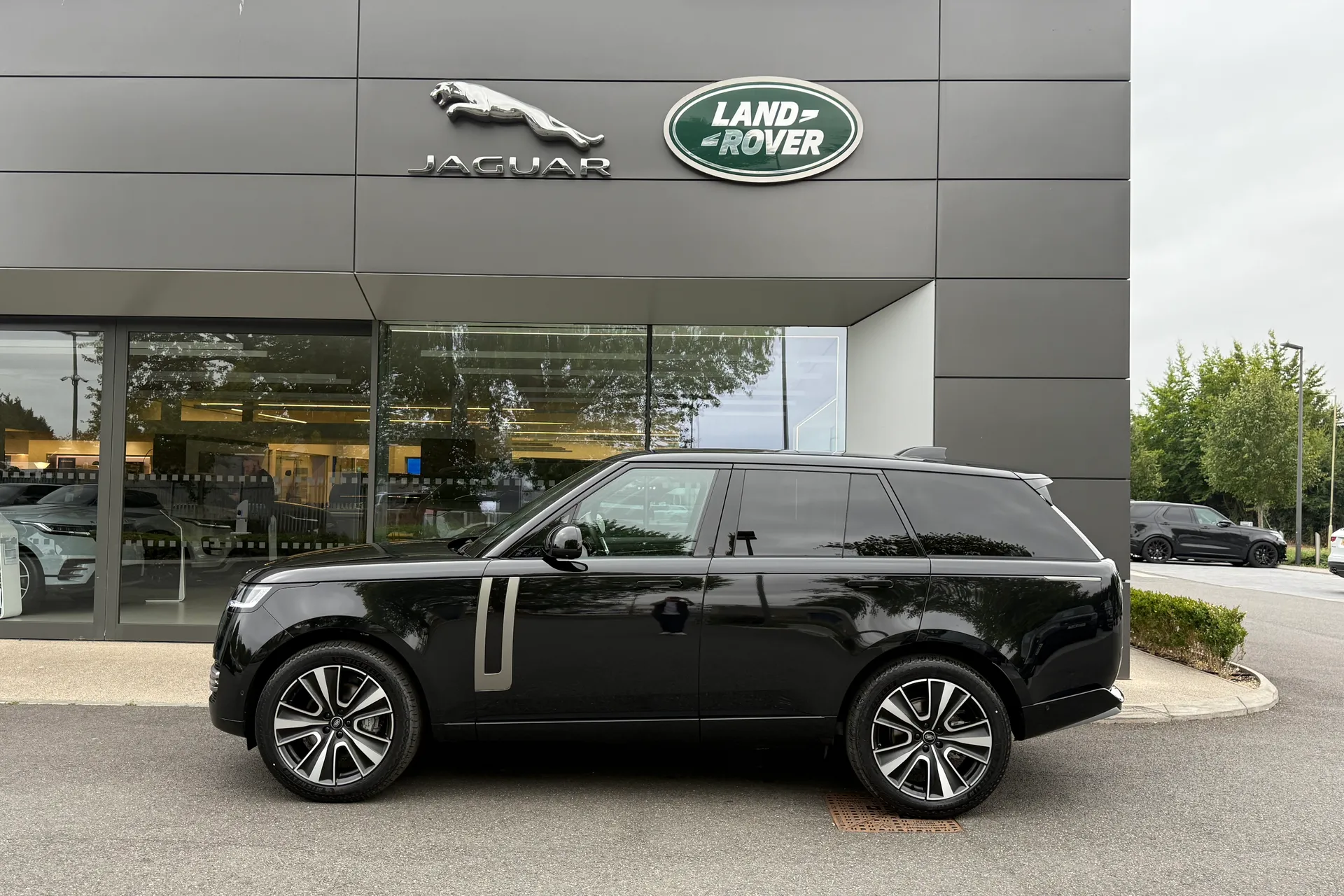 LAND ROVER RANGE ROVER thumbnail image number 29
