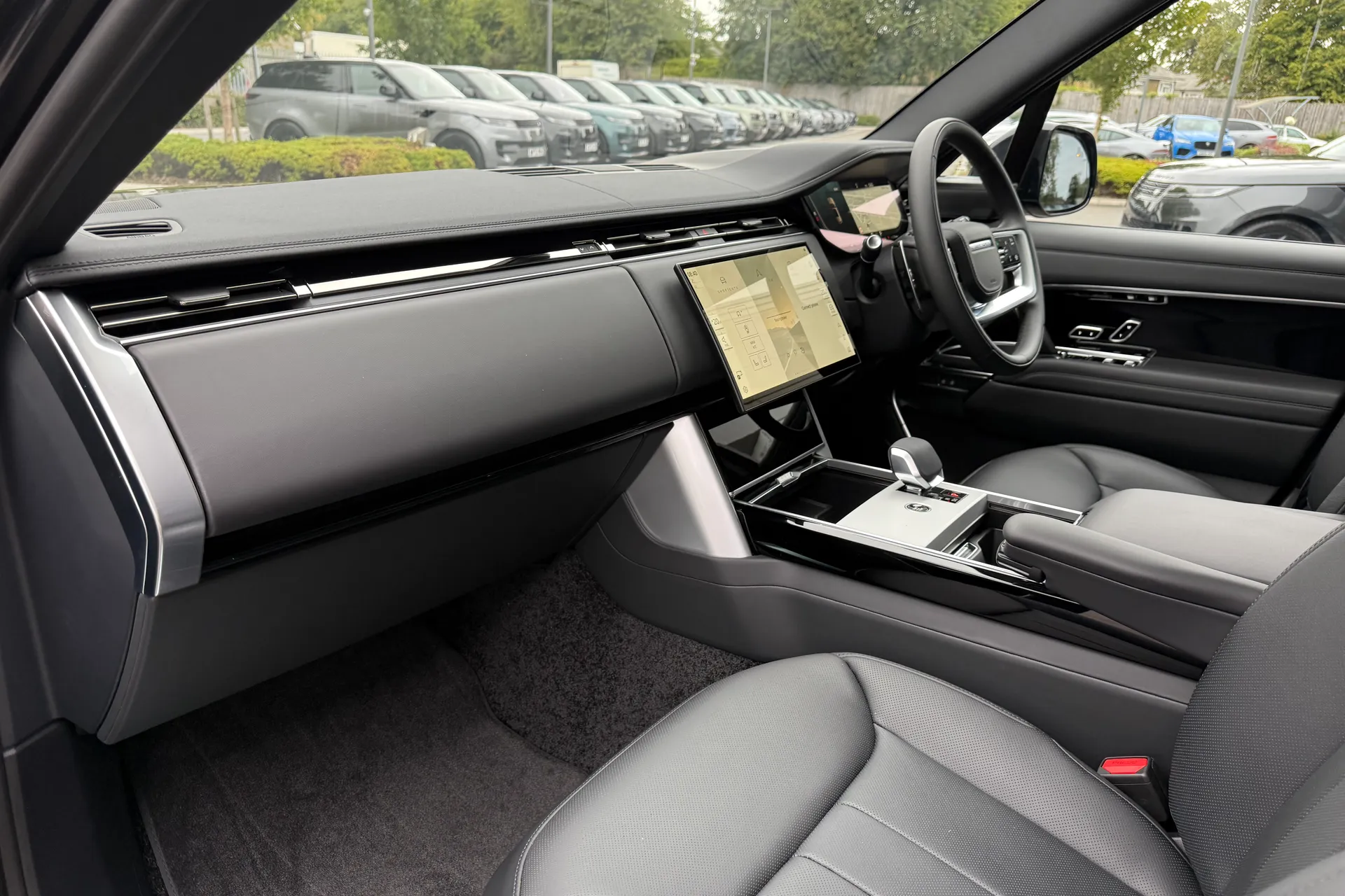 LAND ROVER RANGE ROVER thumbnail image number 53