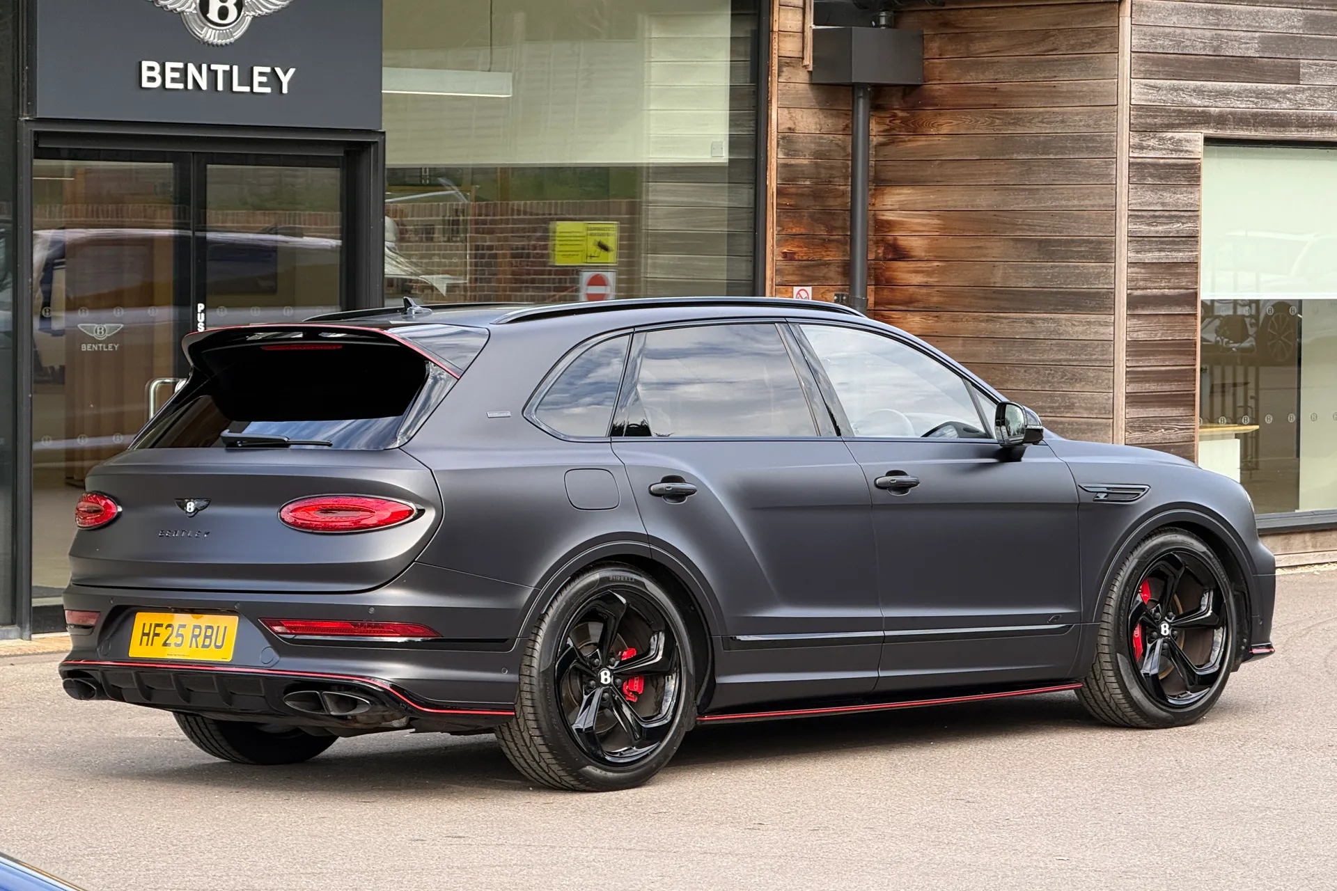 Bentley BENTAYGA thumbnail image number 15