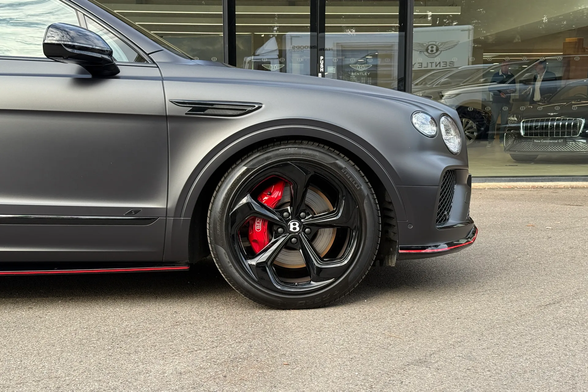 Bentley BENTAYGA thumbnail image number 17